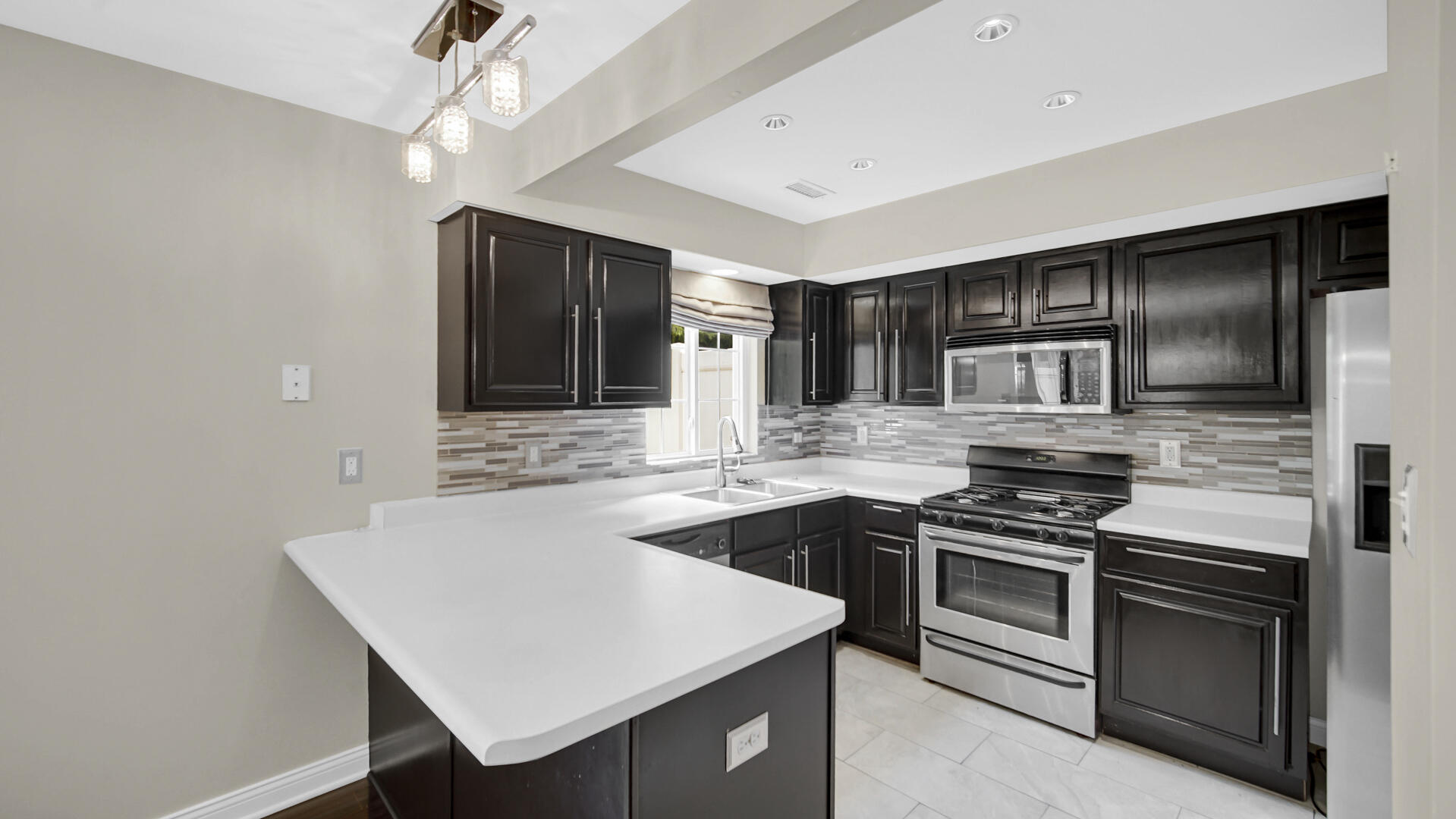911 Penny Court, Hobart, IN 46342; Image #7