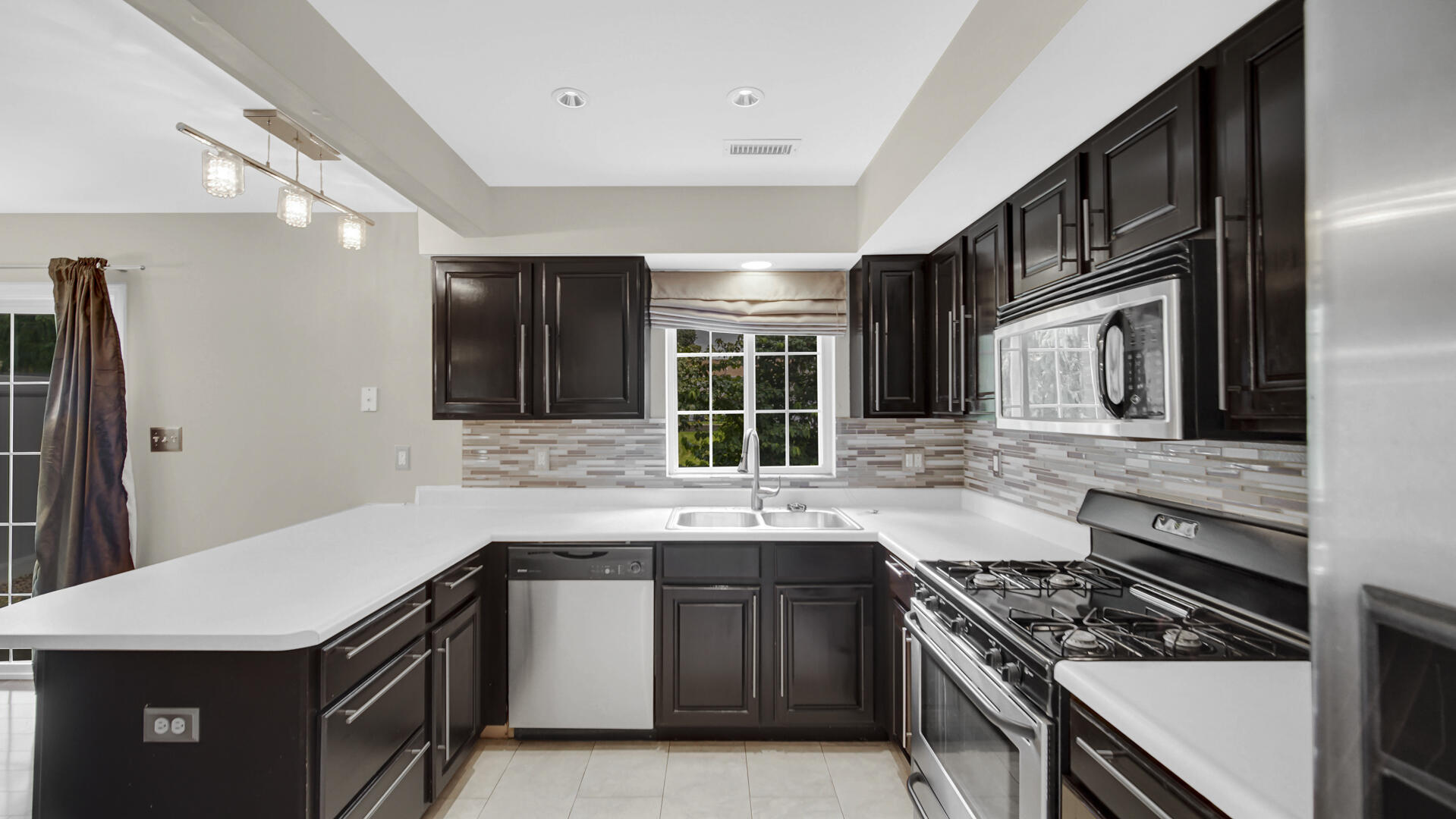 911 Penny Court, Hobart, IN 46342; Image #8
