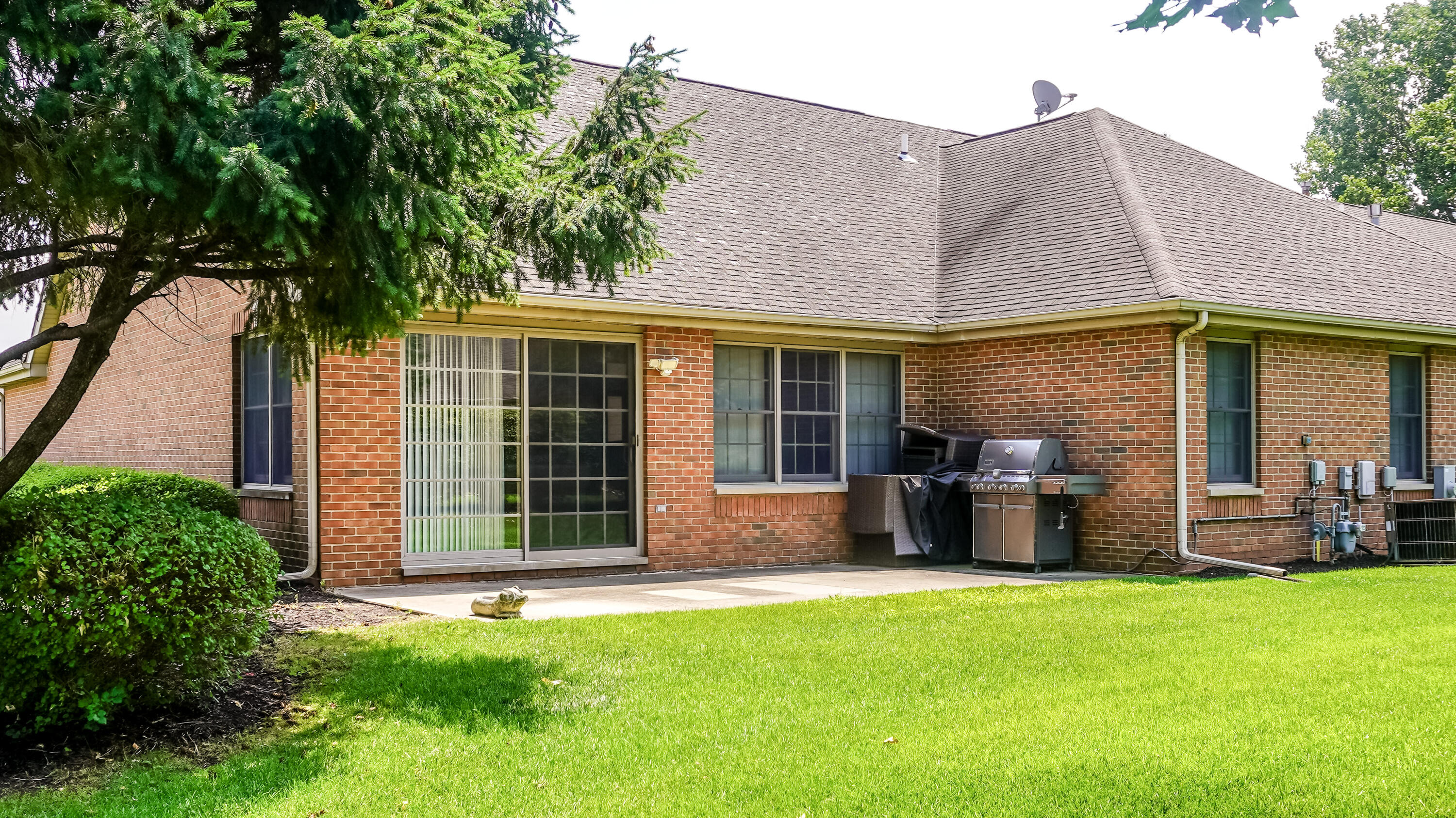 1832 Windfield Drive, Munster, IN 46321; Image #4