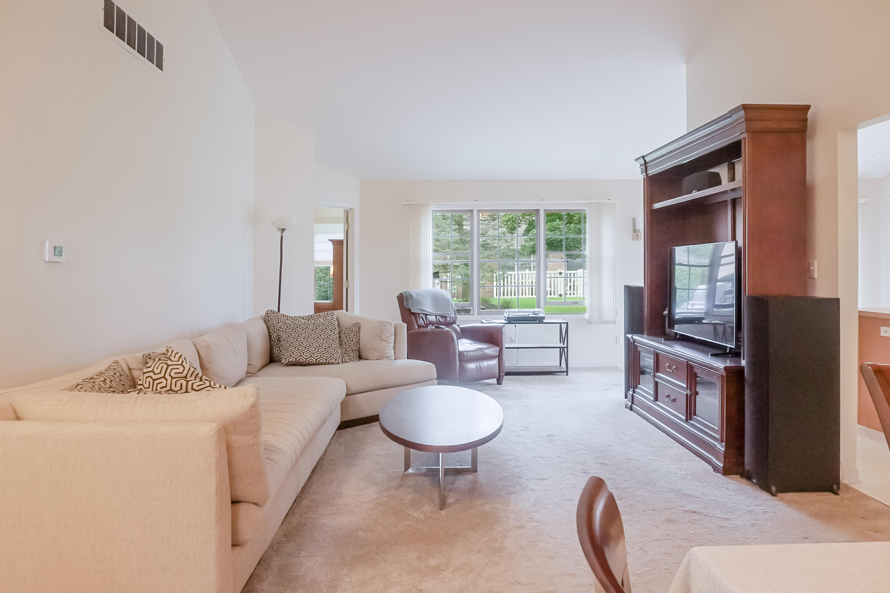 1832 Windfield Drive, Munster, IN 46321; Image #5
