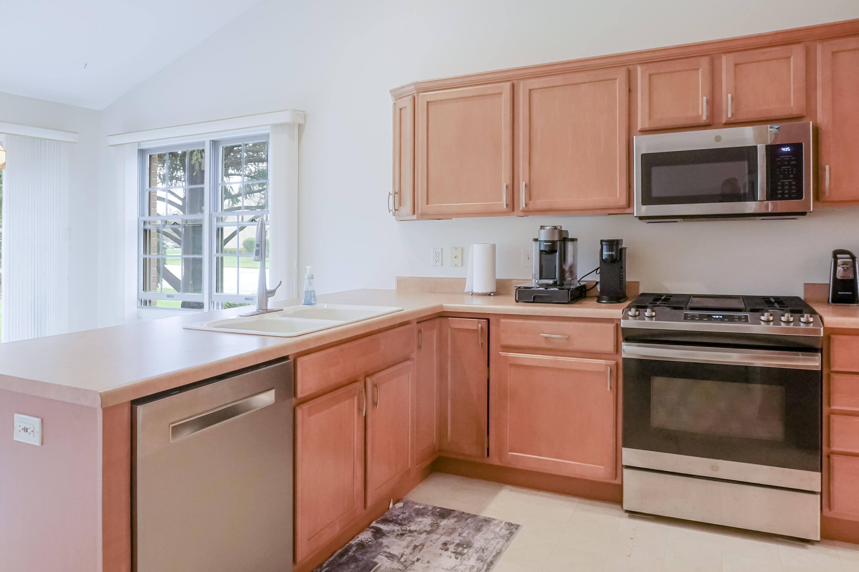 1832 Windfield Drive, Munster, IN 46321; Image #9