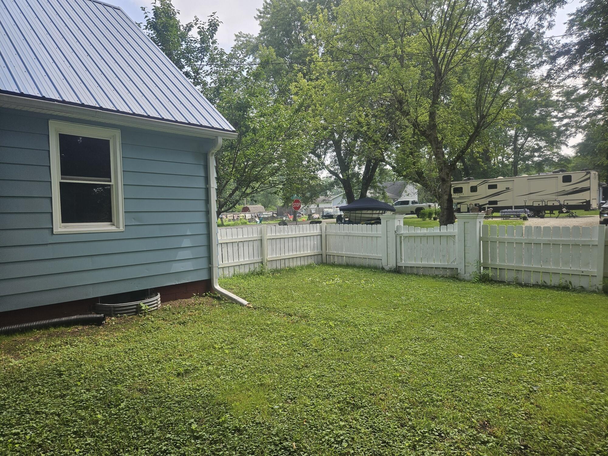 8416 E Lindstrom Lane, New Carlisle, IN 46552; Image #9
