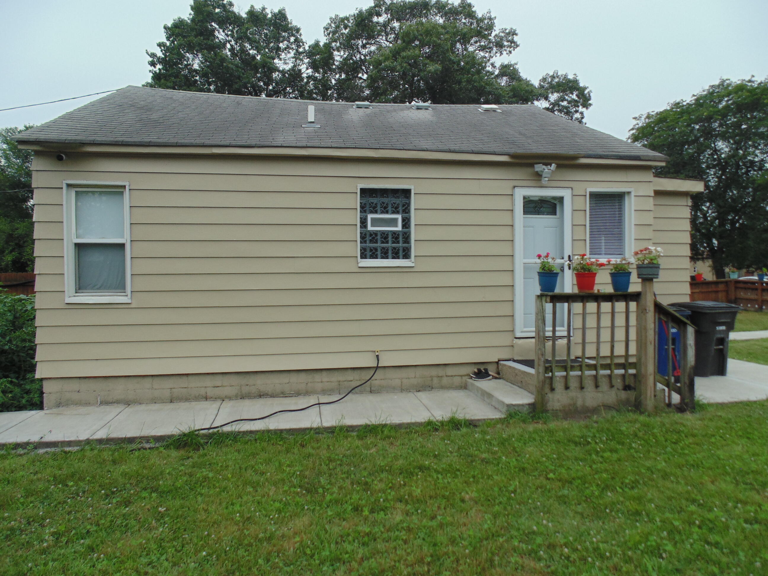 3653 Iowa Street, Lake Station, IN 46405; Image #38