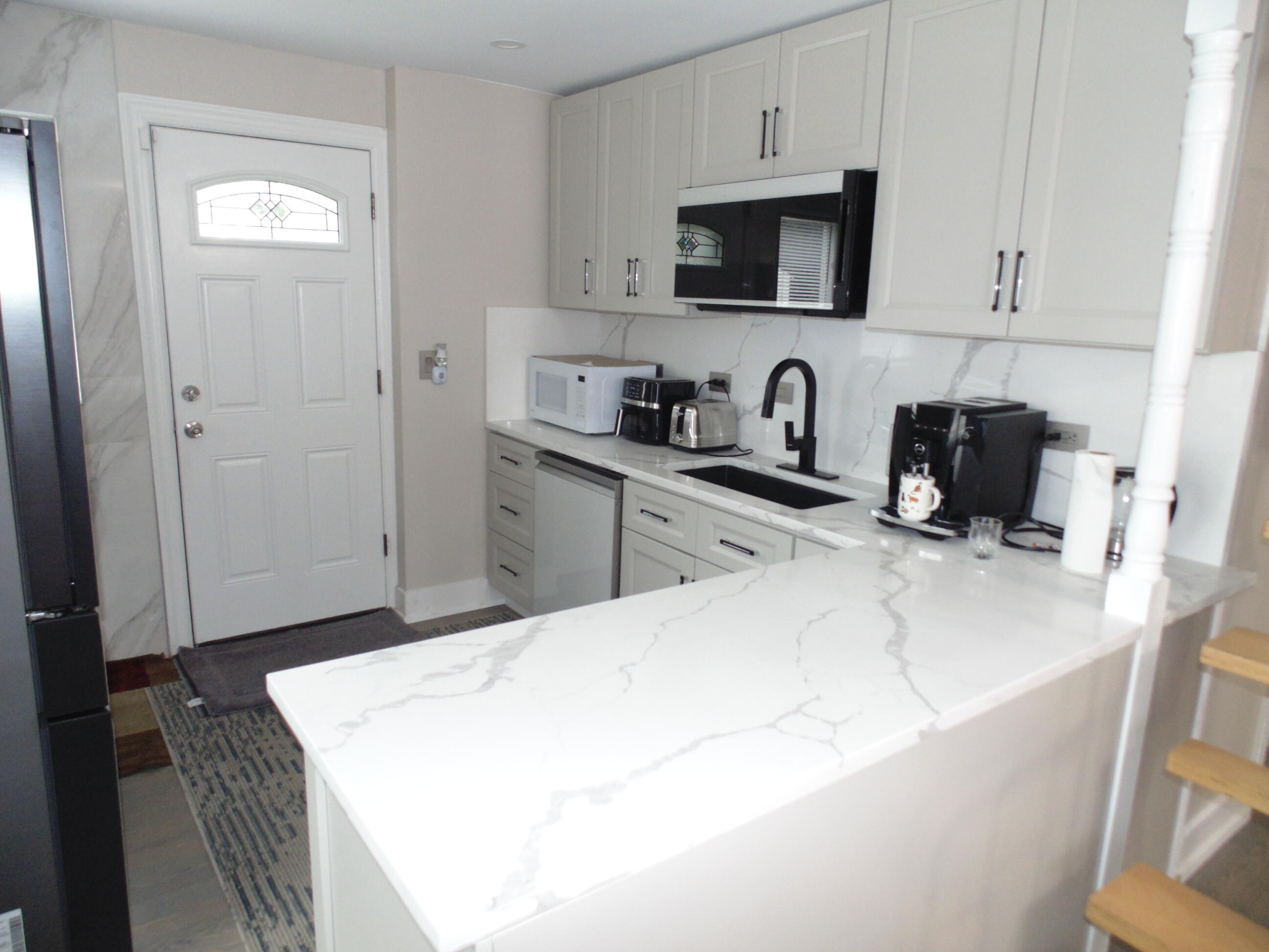 3653 Iowa Street, Lake Station, IN 46405; Image #8