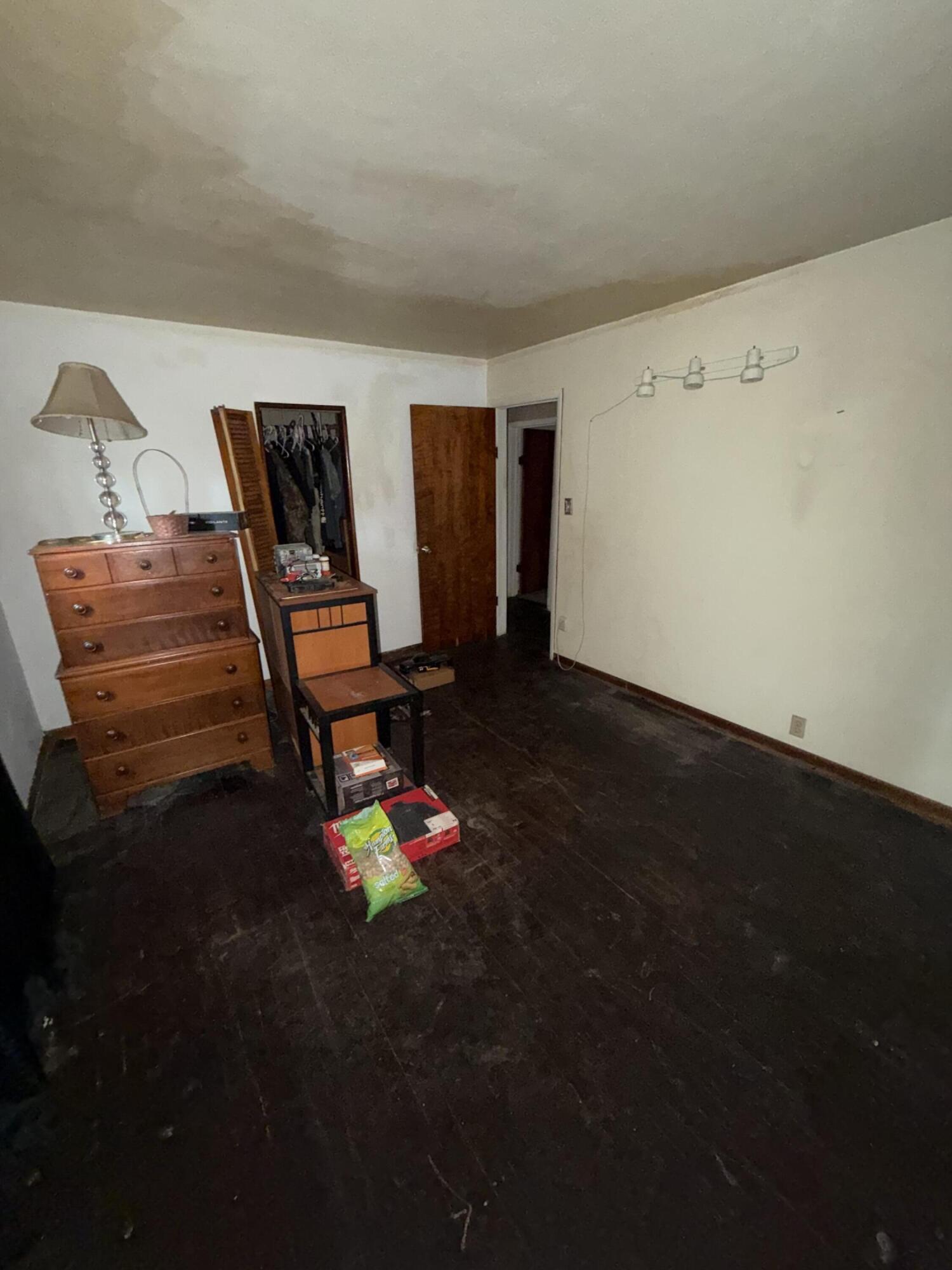1009 Riverlane Drive, Lake Station, IN 46405; Image #9