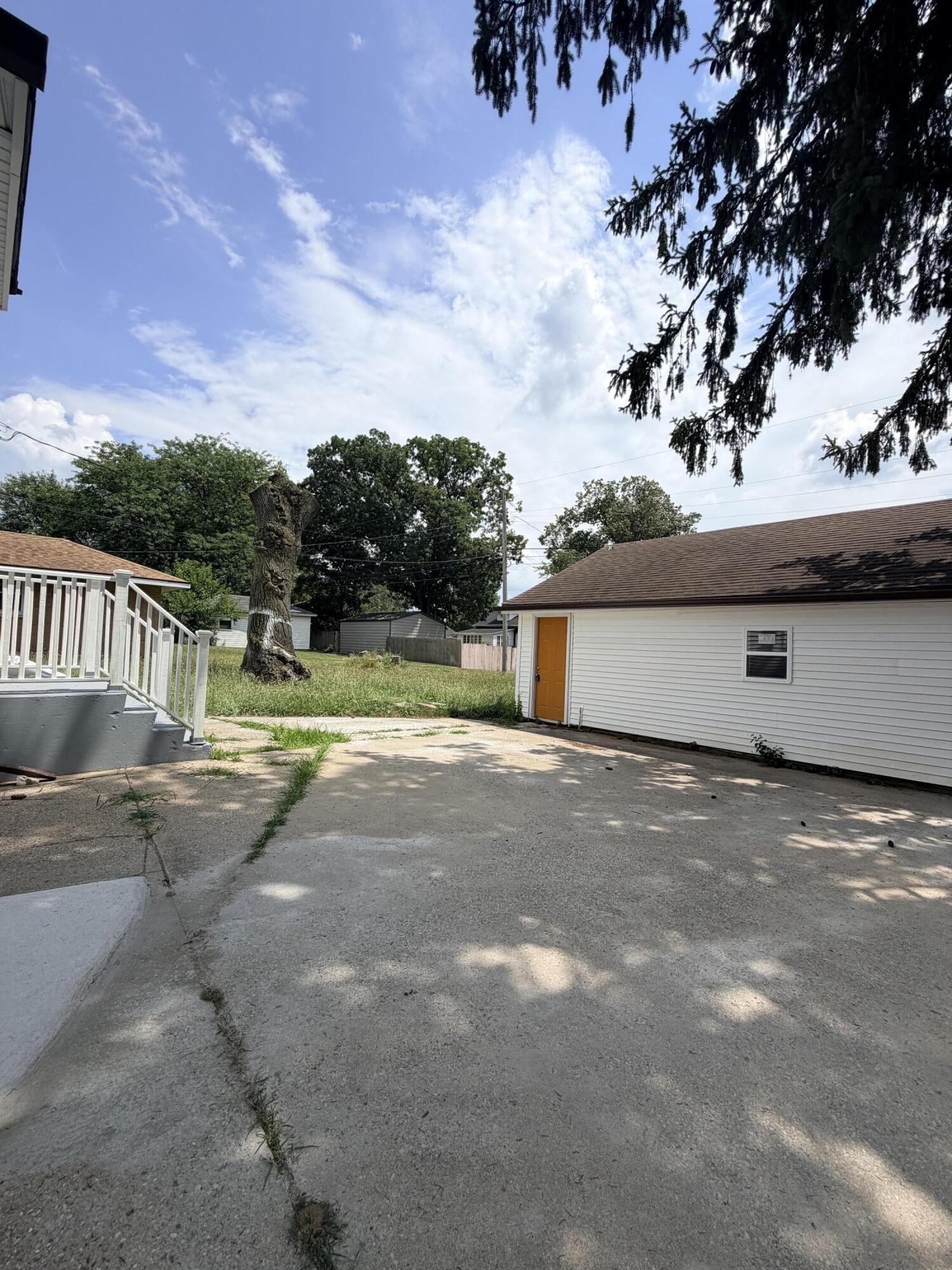201 Garden Street, North Judson, IN 46366; Image #43