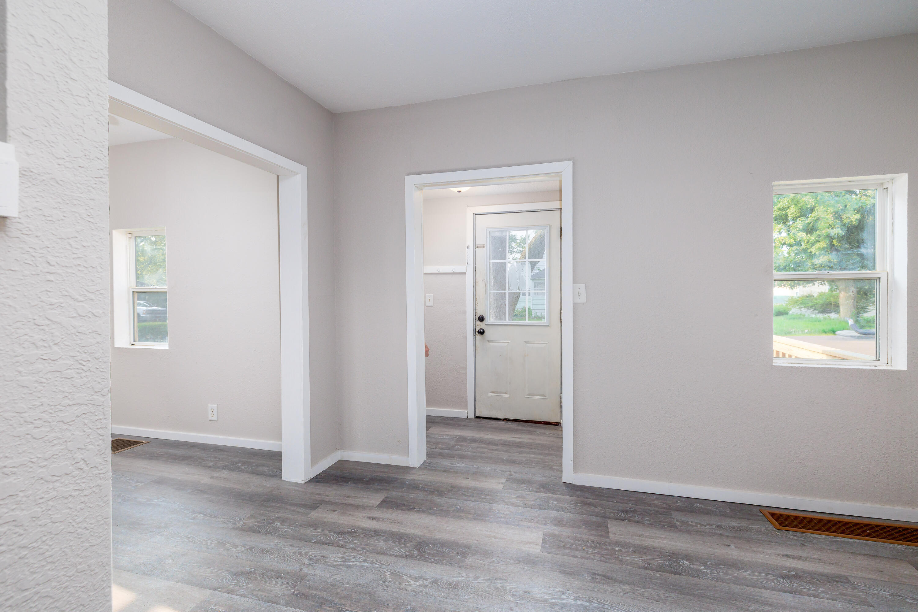 207 E Allen Street, Kentland, IN 47951; Image #14