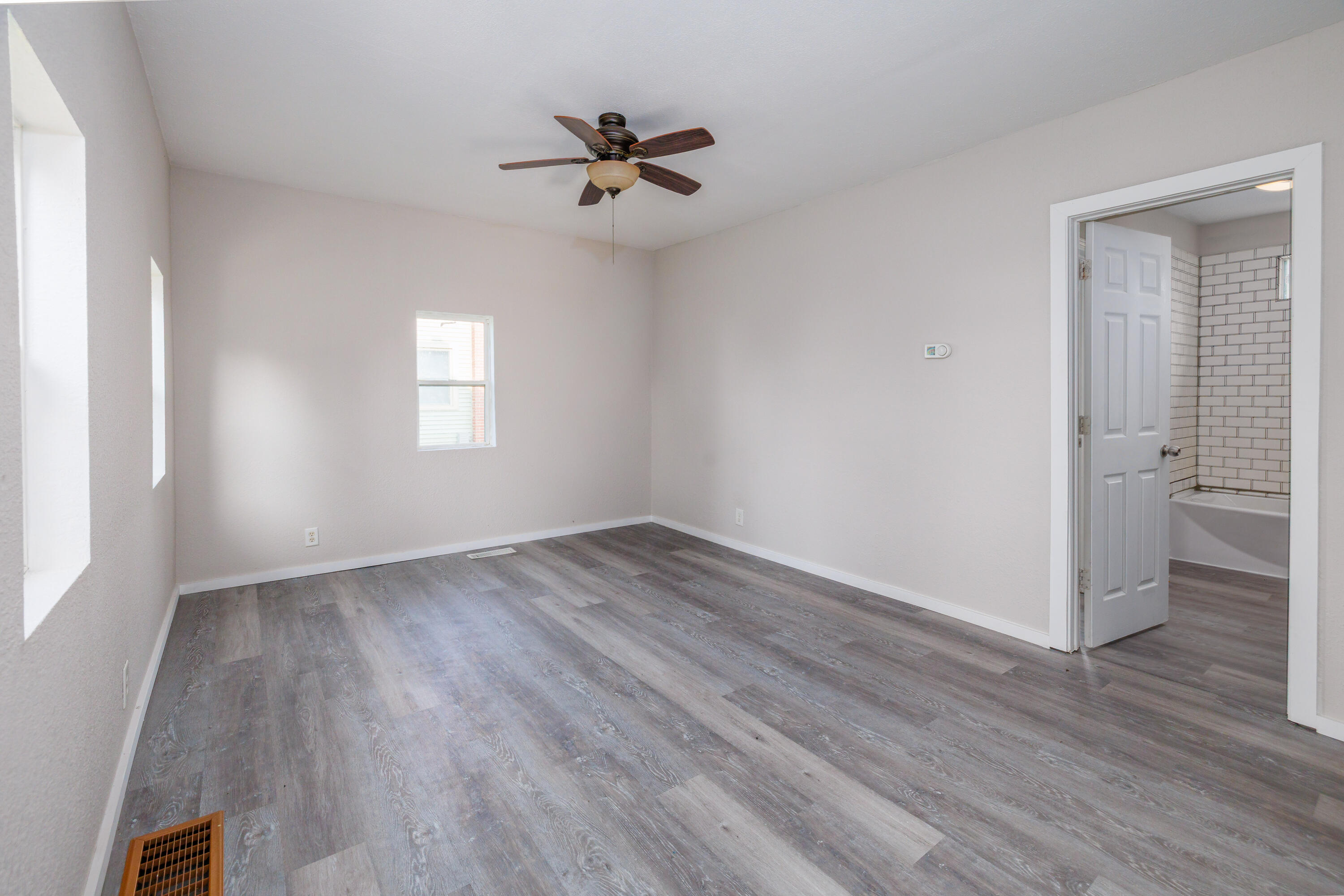 207 E Allen Street, Kentland, IN 47951; Image #16