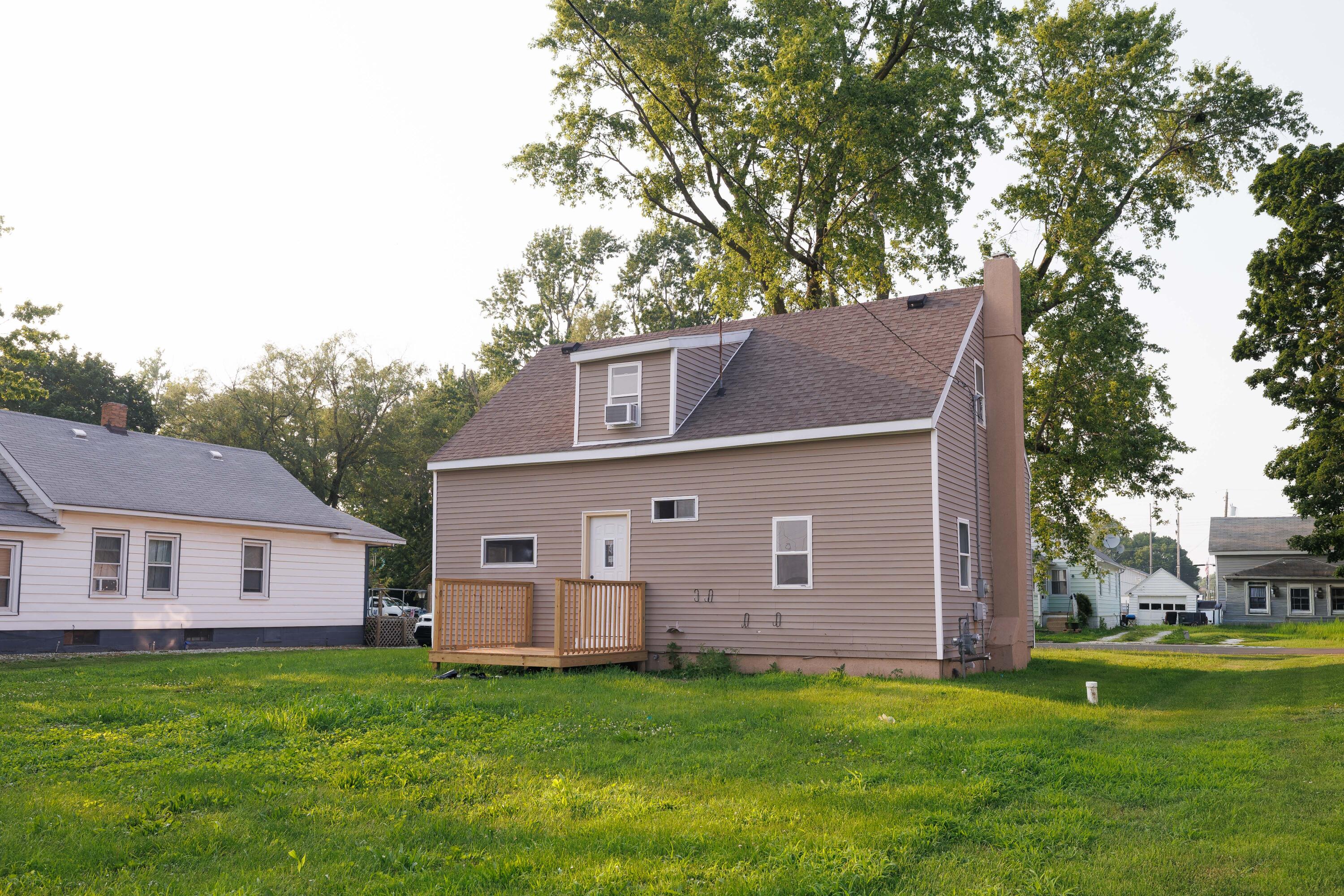 207 E Allen Street, Kentland, IN 47951; Image #6