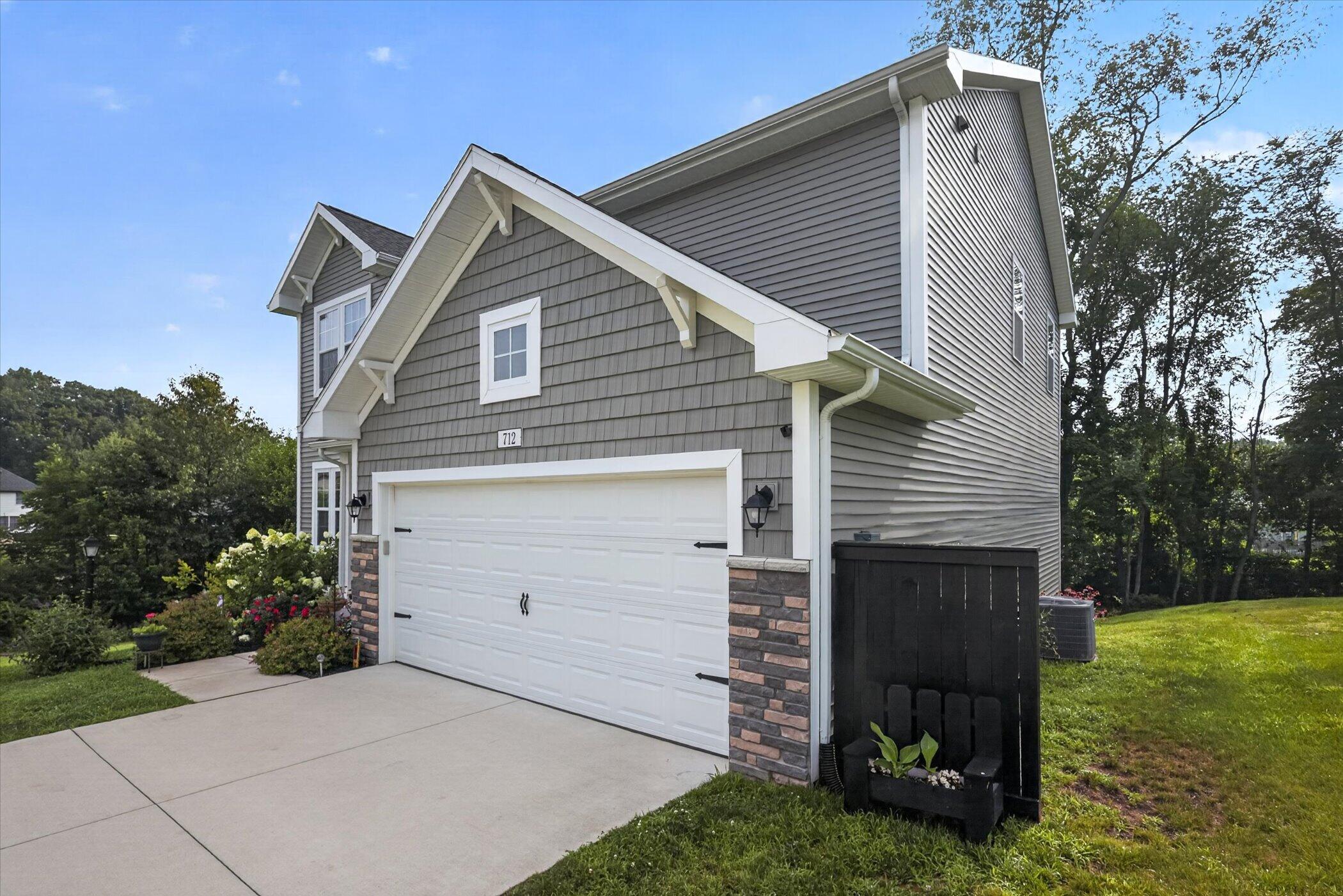 712 Gentry Lane, New Carlisle, IN 46552; Image #4