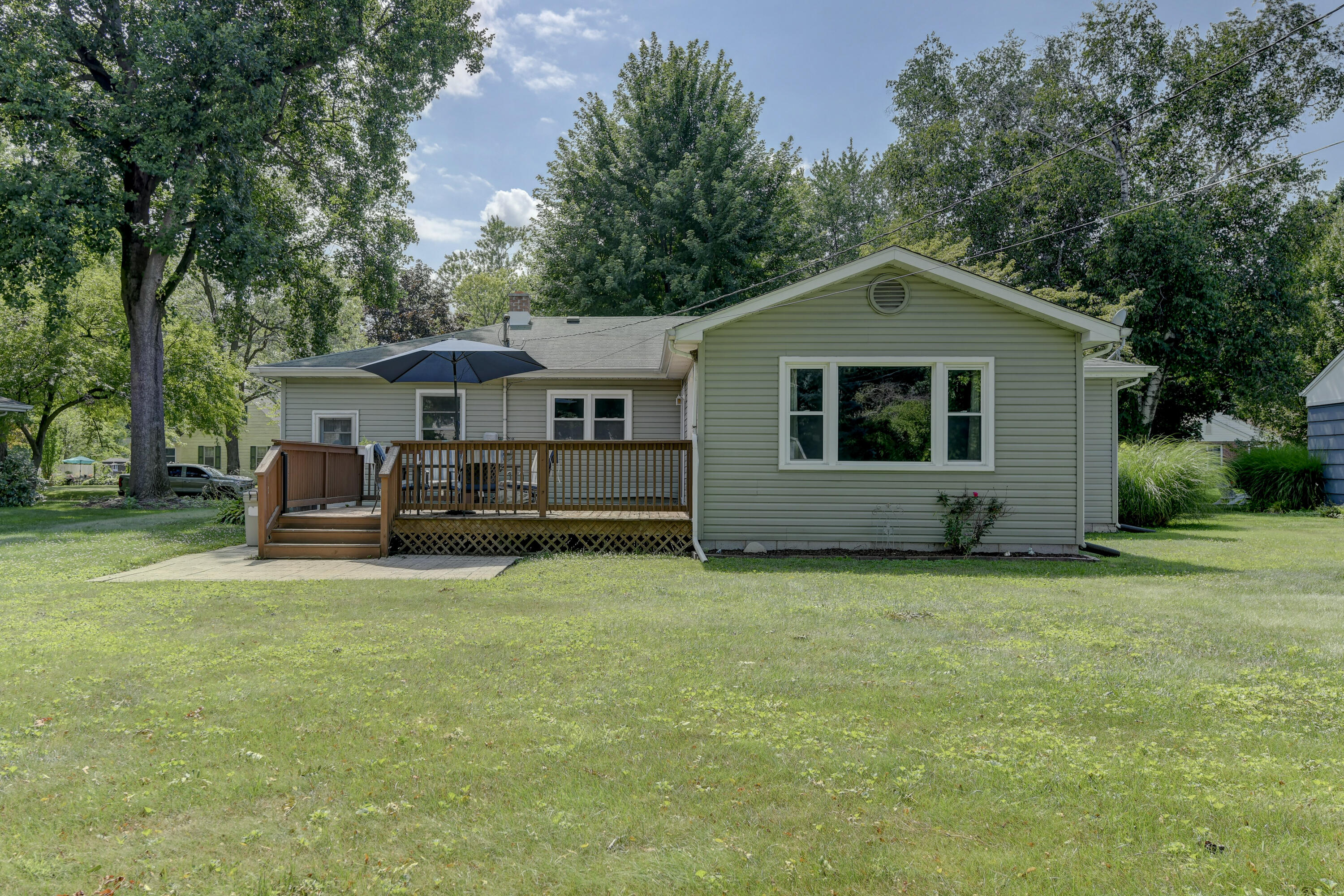 515 S Park Drive, Chesterton, IN 46304; Image #2