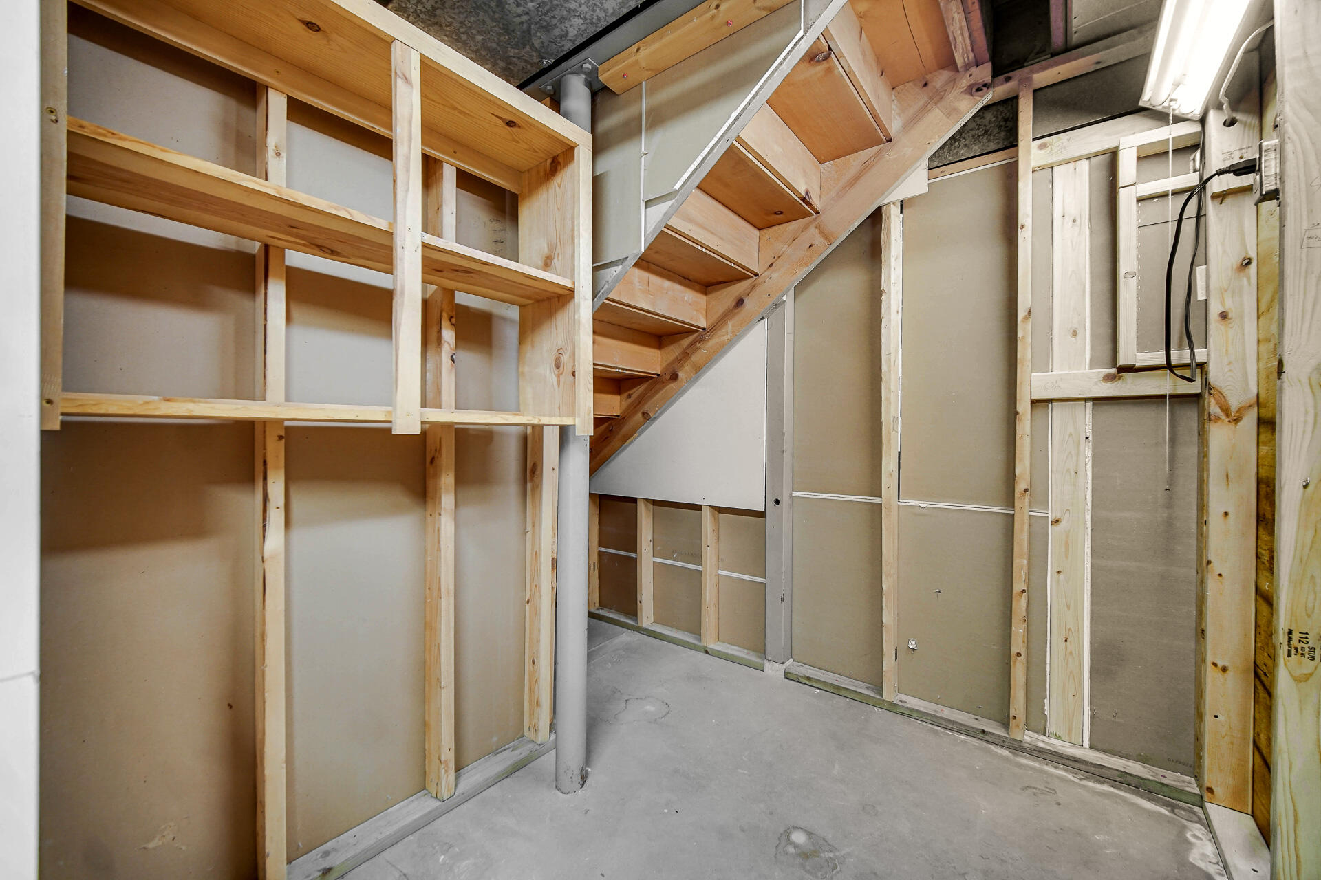 1330 Camellia Drive, Munster, IN 46321; Image #26