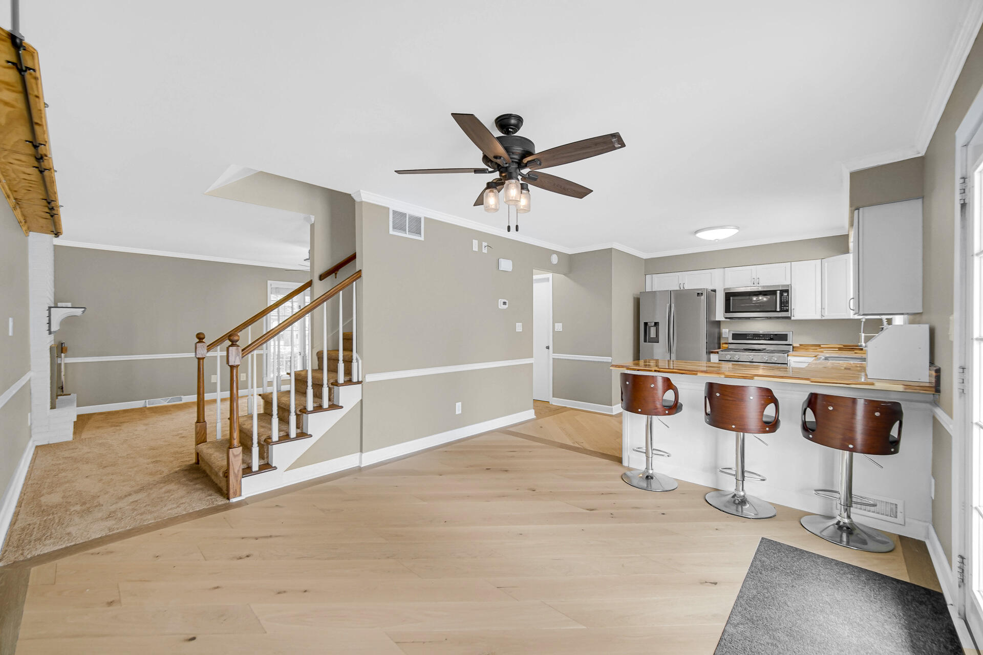 1330 Camellia Drive, Munster, IN 46321; Image #9