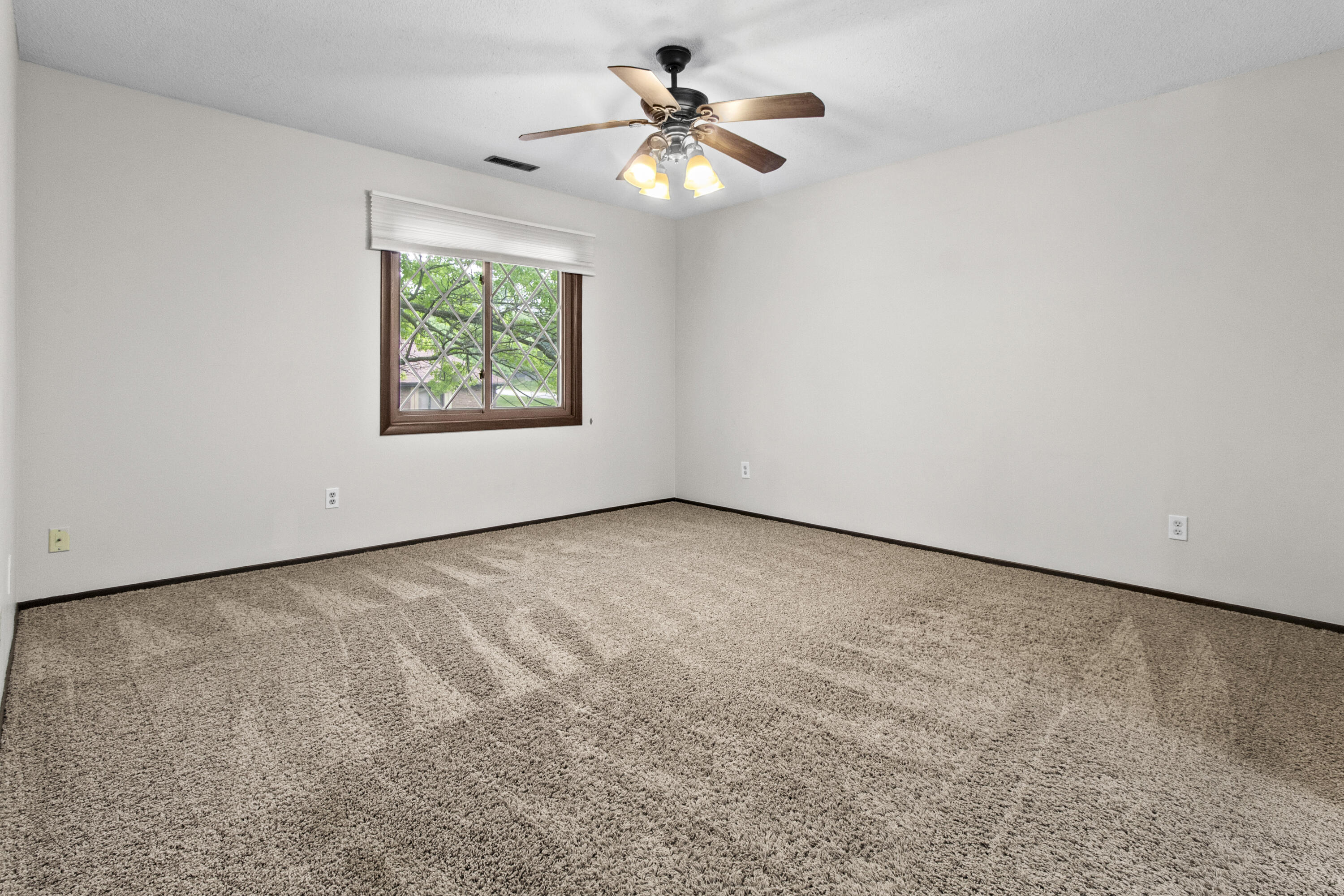 2513 E Lakeshore Drive, Crown Point, IN 46307; Image #18
