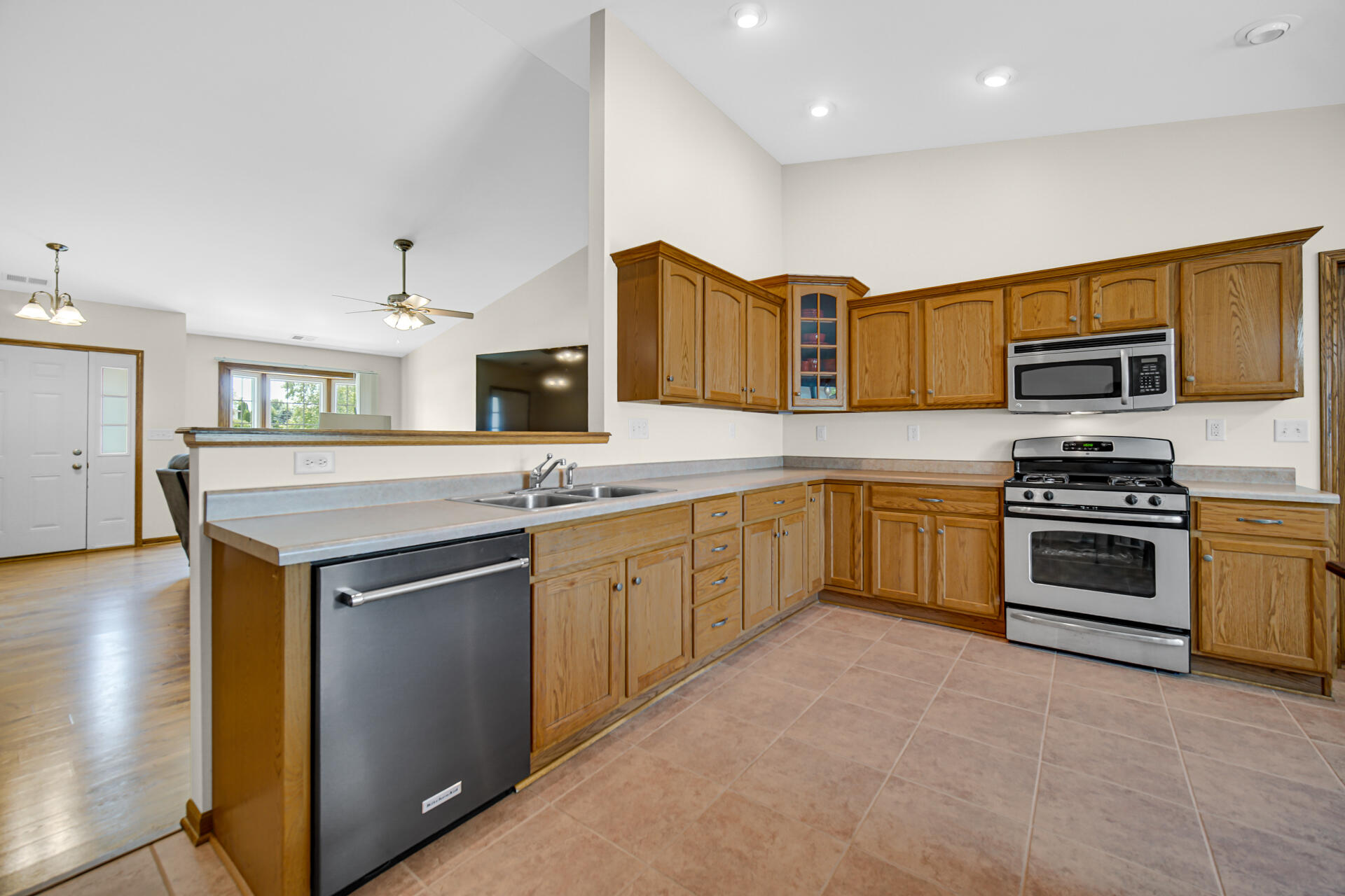 9874 Hart Street, St. John, IN 46373; Image #8