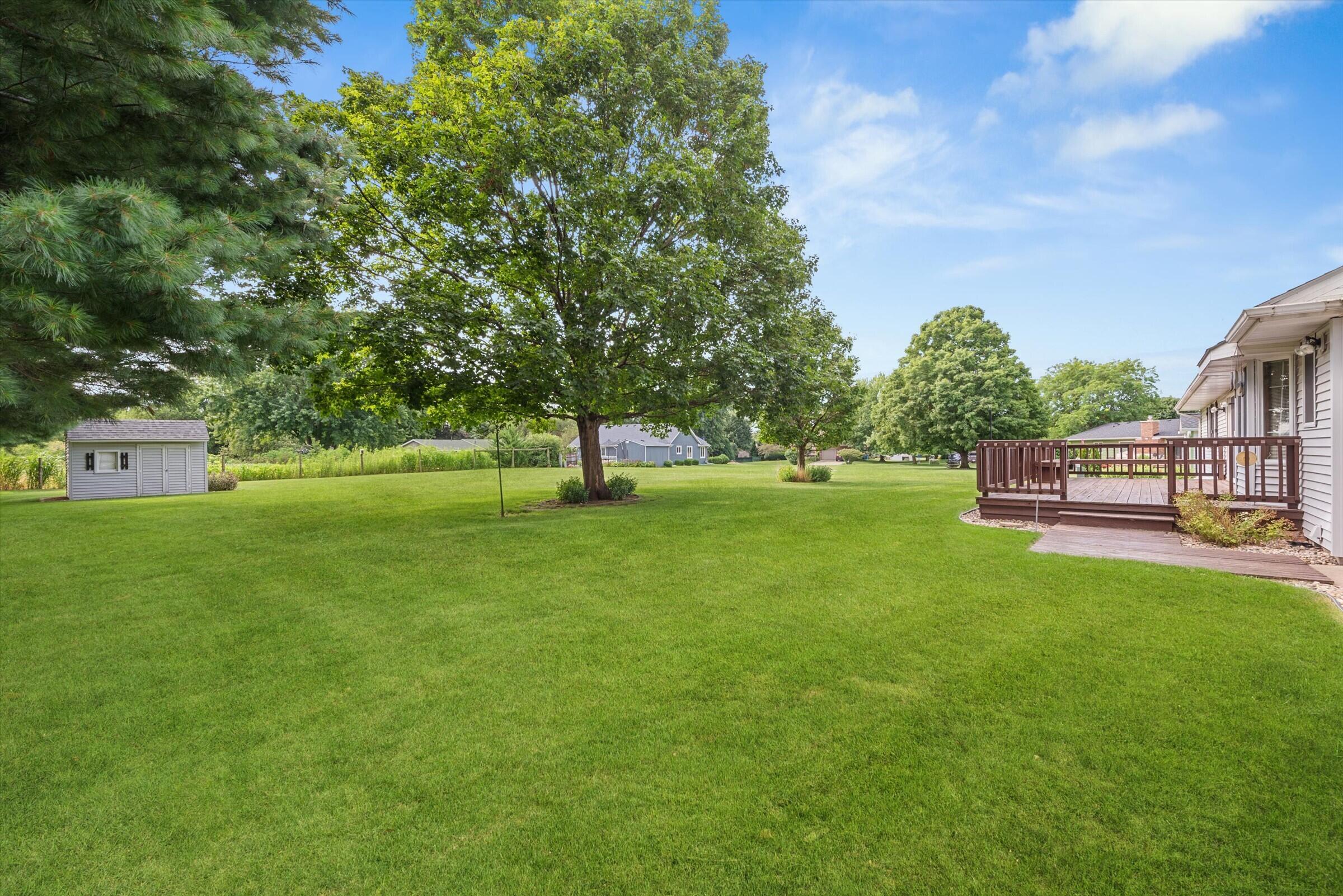 223 Thornhedge Drive, Valparaiso, IN 46383; Image #12