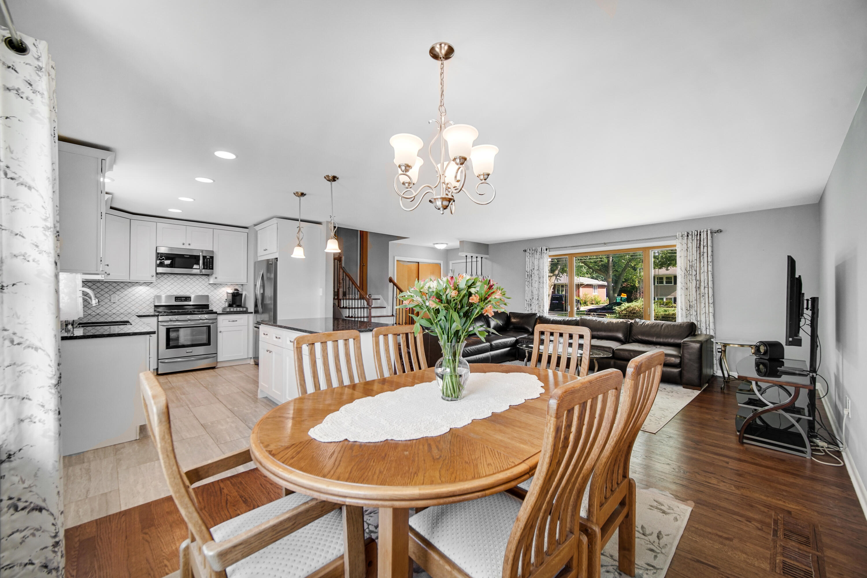 250 Lawndale Drive, Munster, IN 46321; Image #12
