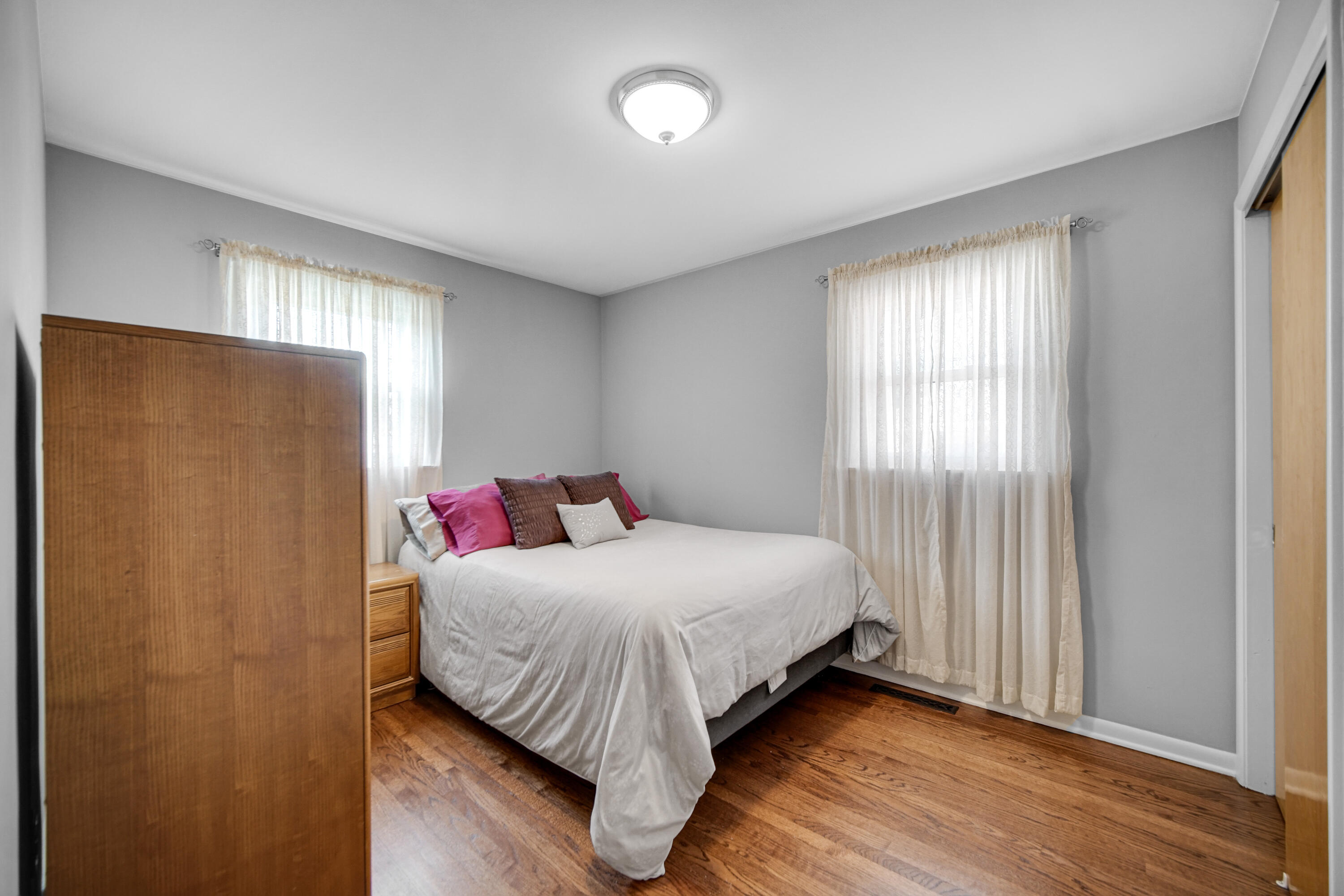 250 Lawndale Drive, Munster, IN 46321; Image #17