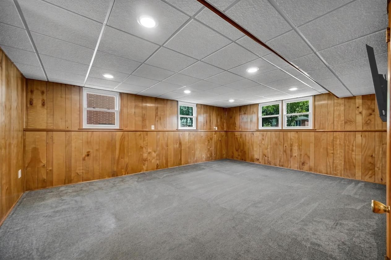 250 Lawndale Drive, Munster, IN 46321; Image #19