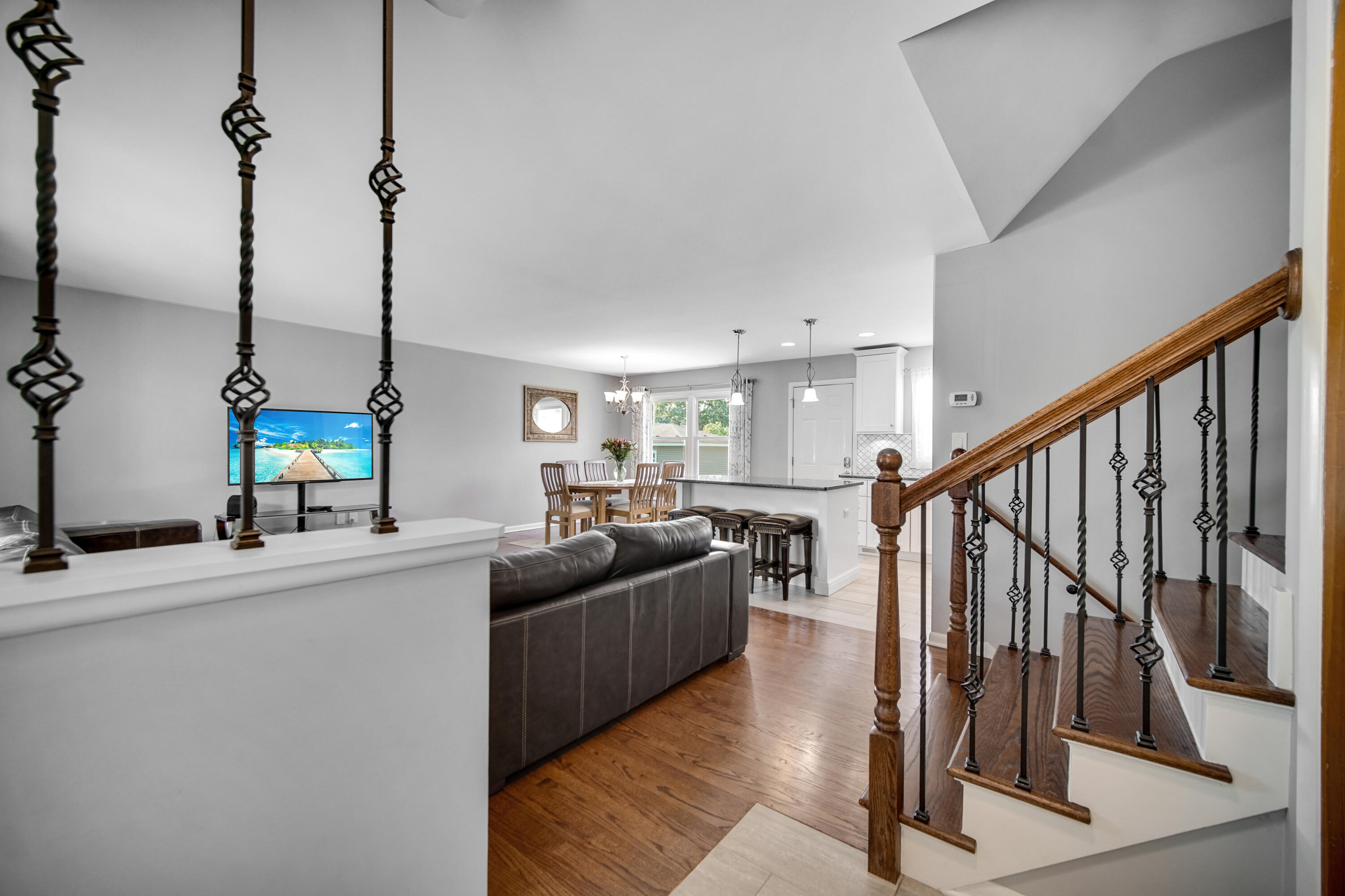 250 Lawndale Drive, Munster, IN 46321; Image #2