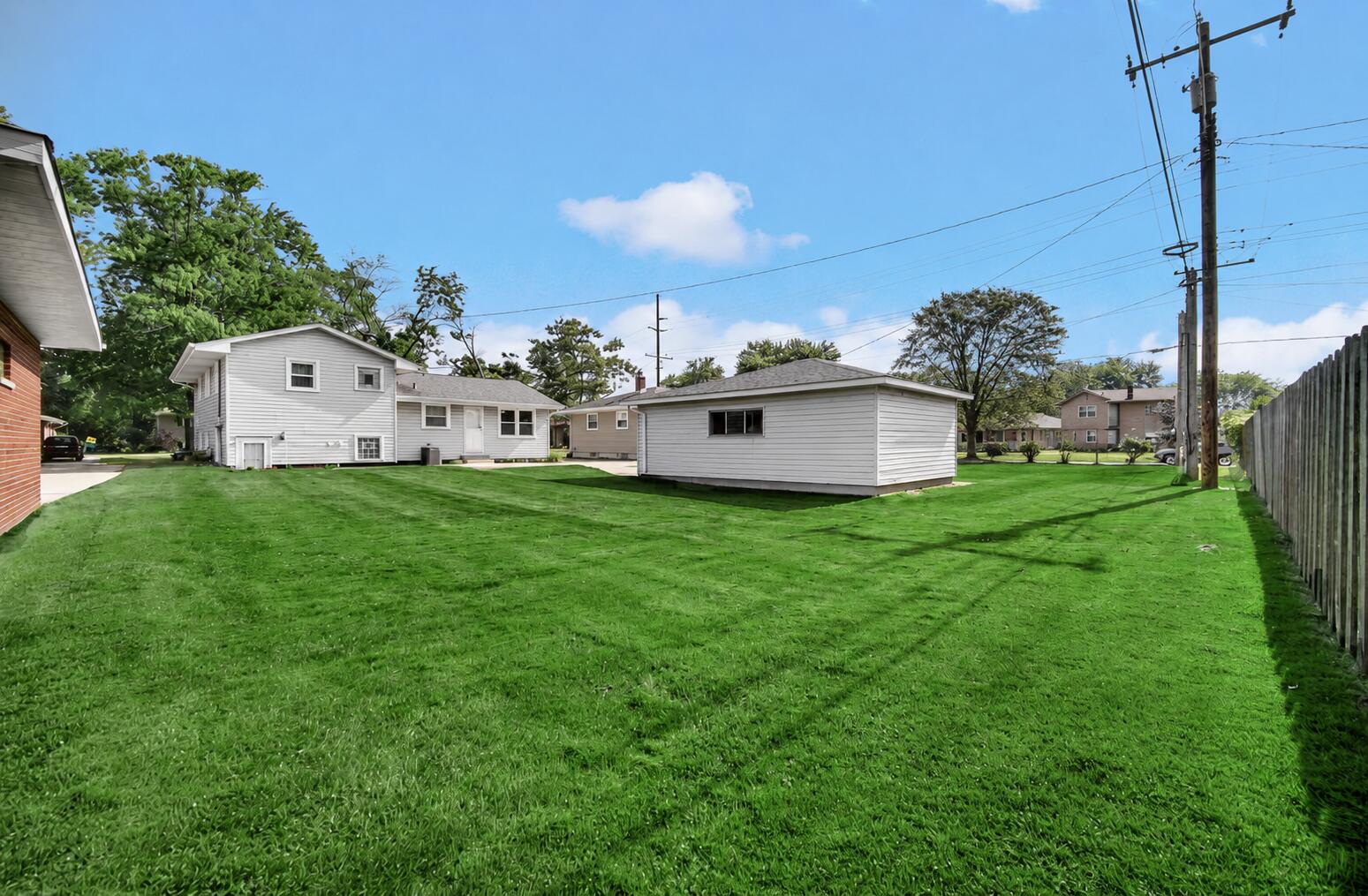 250 Lawndale Drive, Munster, IN 46321; Image #31