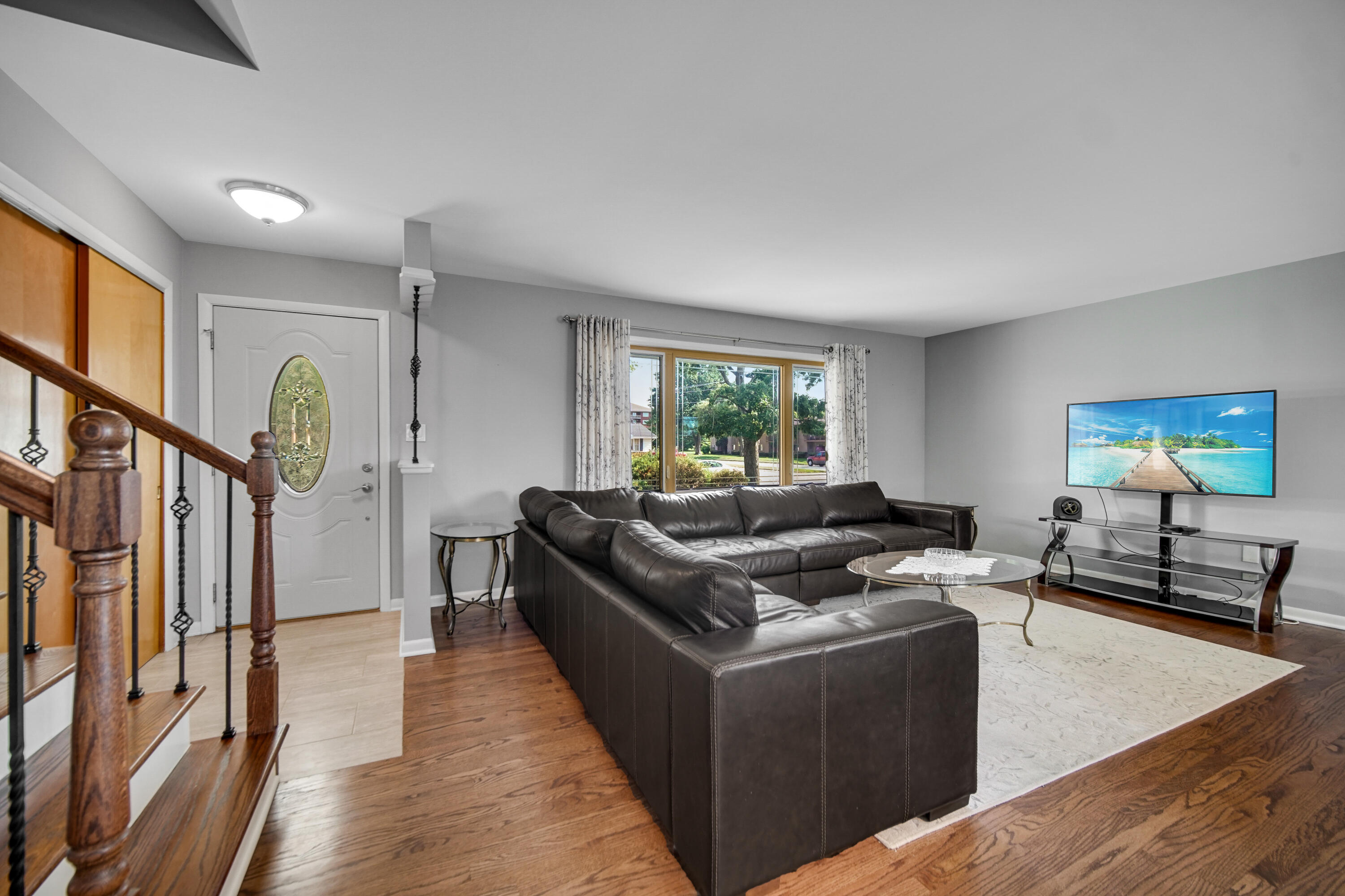 250 Lawndale Drive, Munster, IN 46321; Image #5