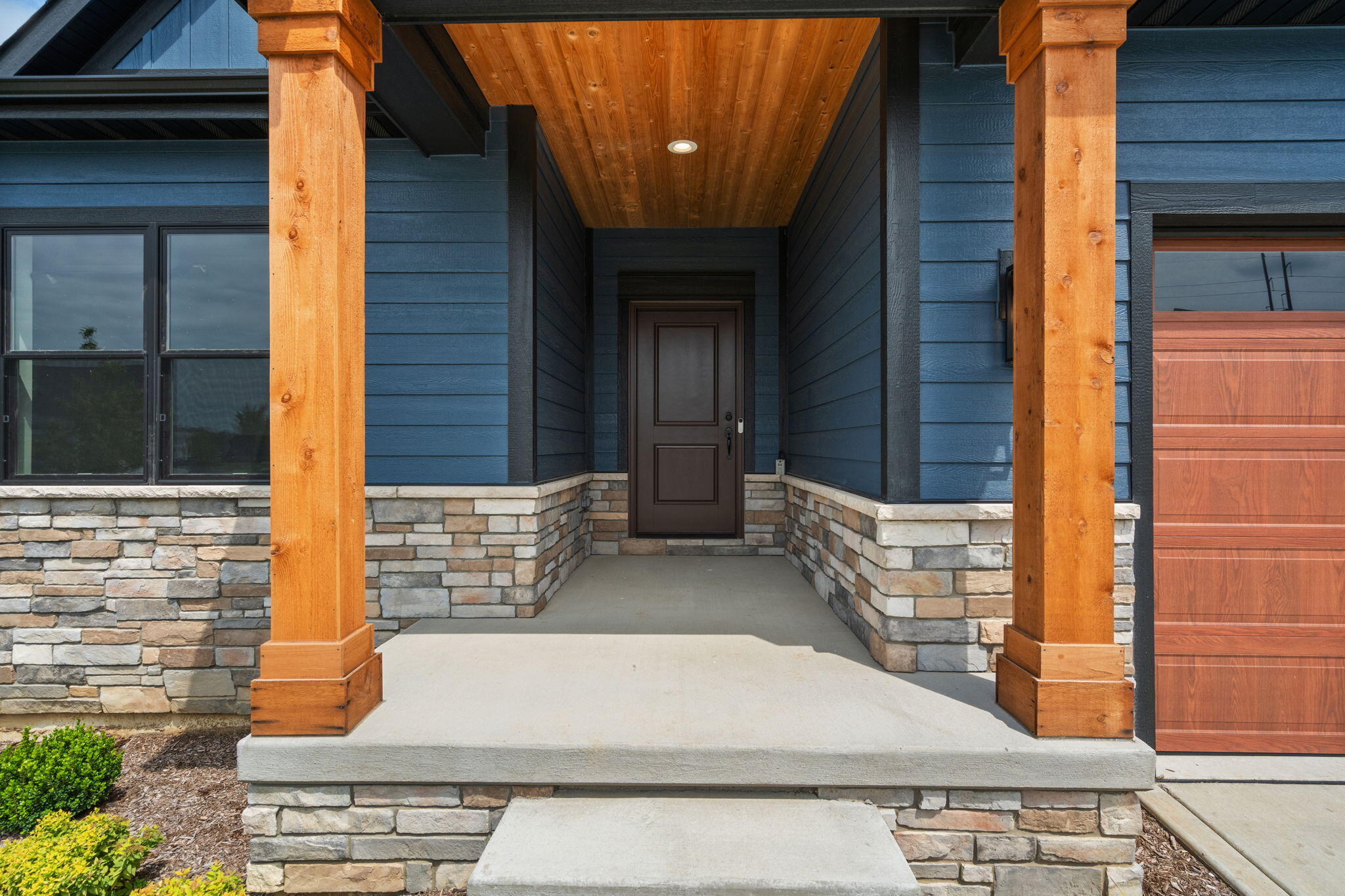 3001 Forestside Lane, Valparaiso, IN 46385; Image #2