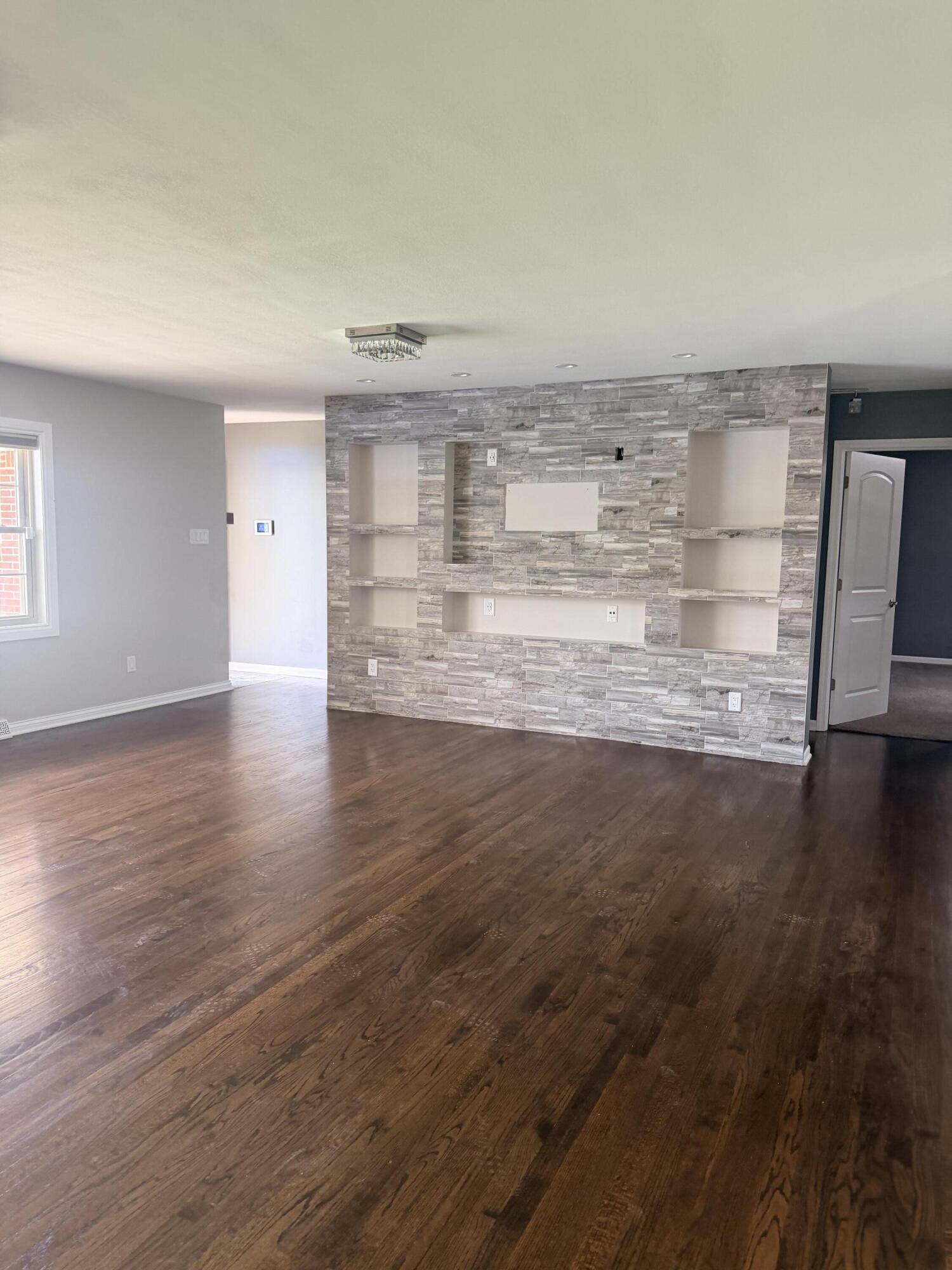 6092 Cleveland Street, Merrillville, IN 46410; Image #3