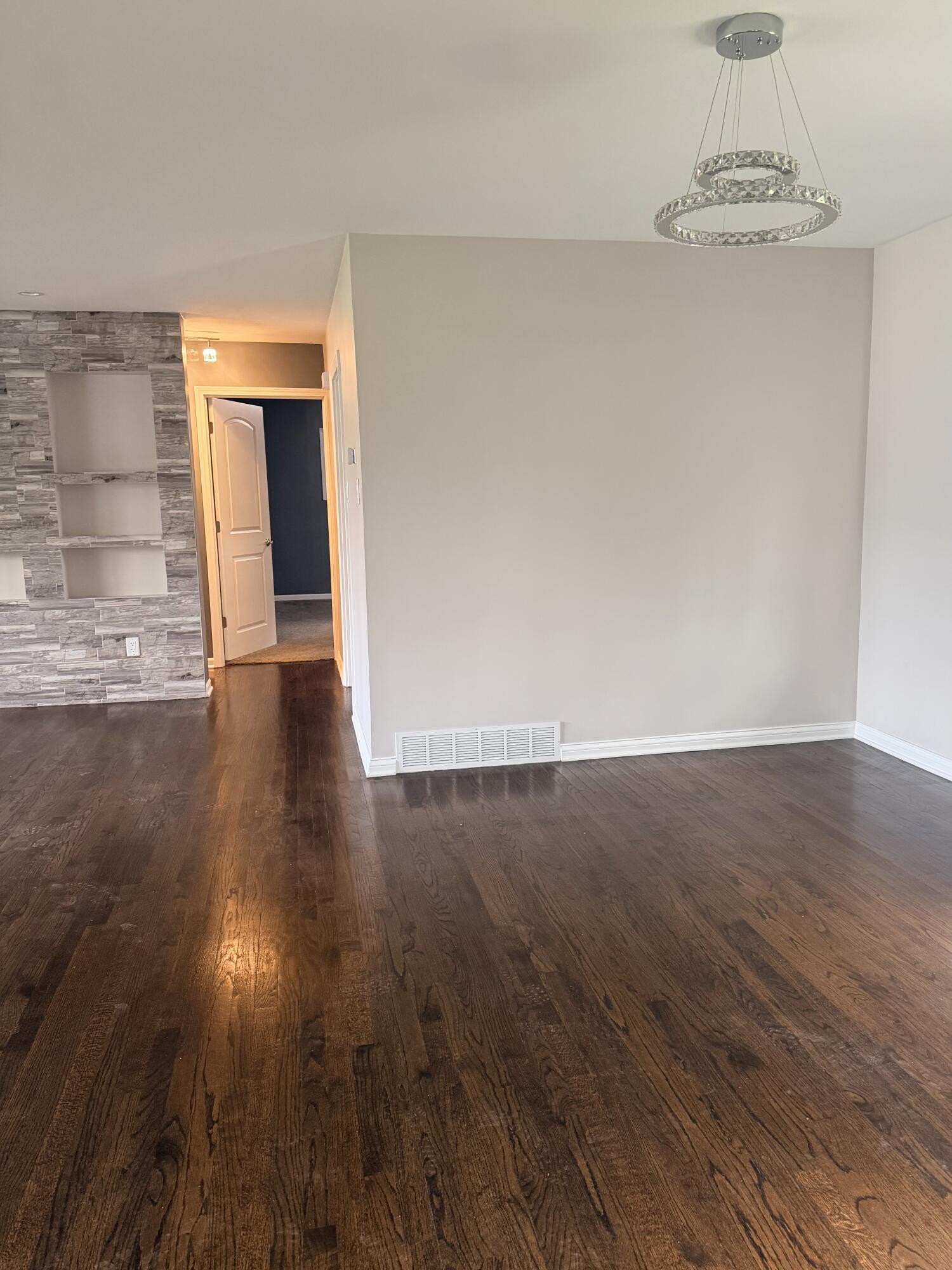 6092 Cleveland Street, Merrillville, IN 46410; Image #4