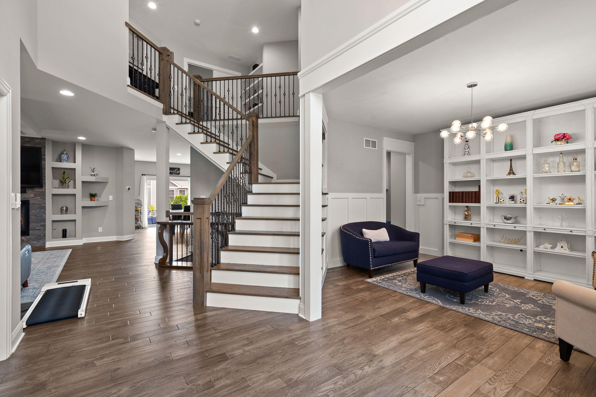 1977 Louis Drive, Crown Point, IN 46307; Image #3