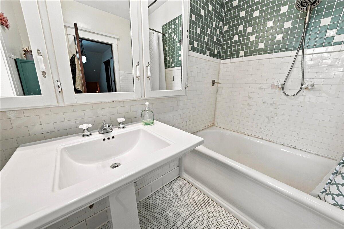 229 E Morgan Avenue, Chesterton, IN 46304; Image #41