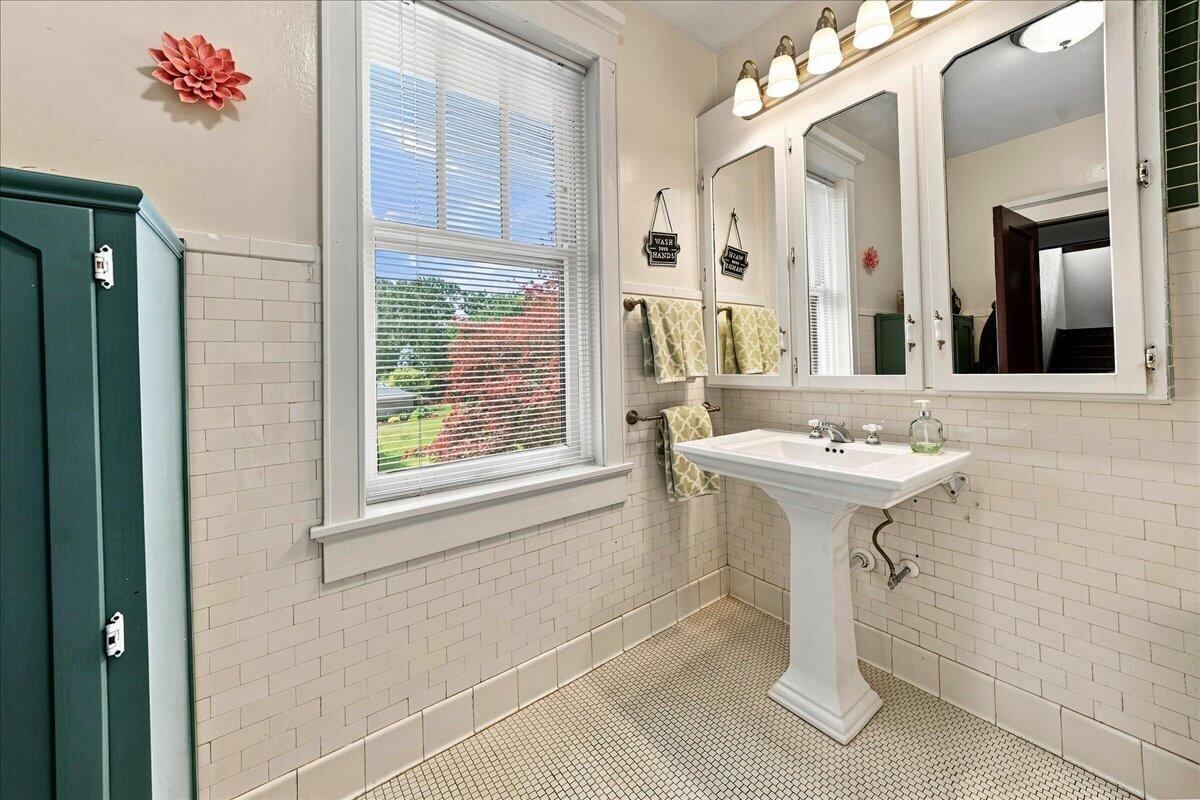 229 E Morgan Avenue, Chesterton, IN 46304; Image #42