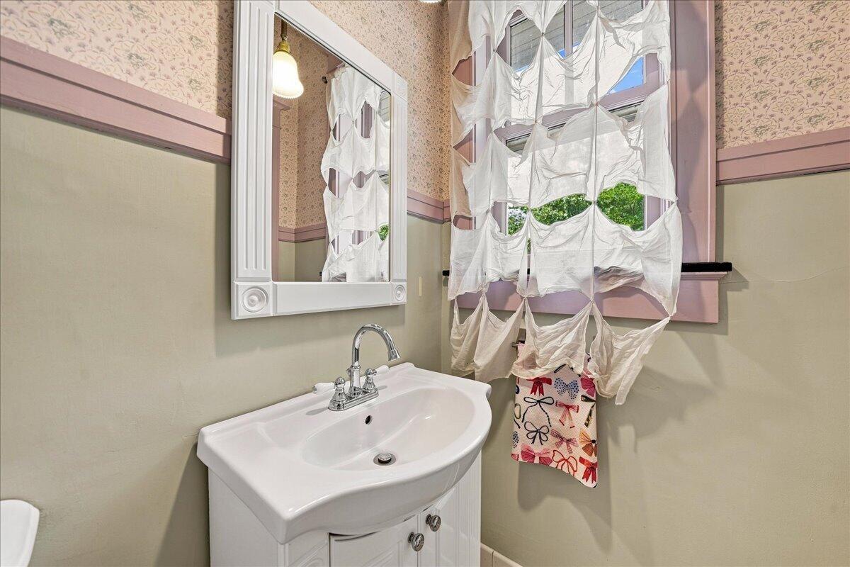 229 E Morgan Avenue, Chesterton, IN 46304; Image #45