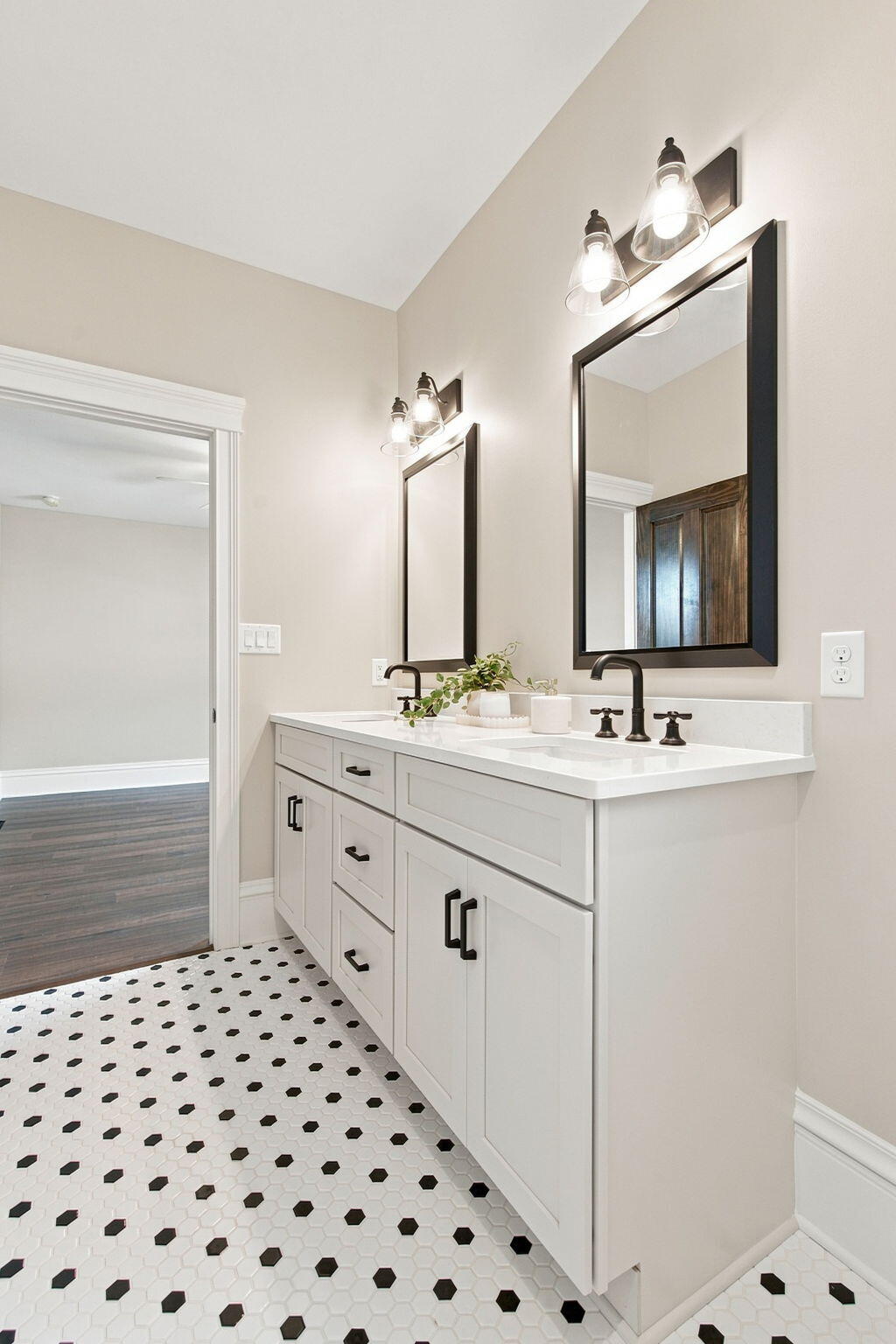310 S Court Street, Crown Point, IN 46307; Image #32
