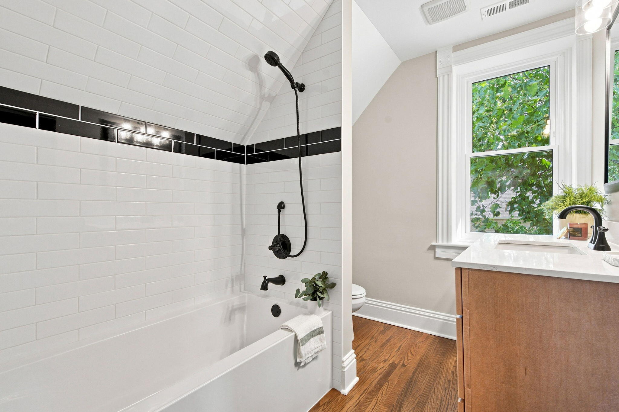 310 S Court Street, Crown Point, IN 46307; Image #40