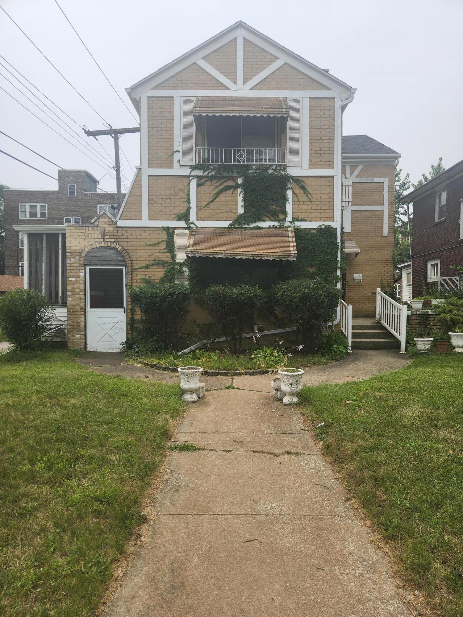 2025 W 4th Place, Gary, IN 46404; Image #8
