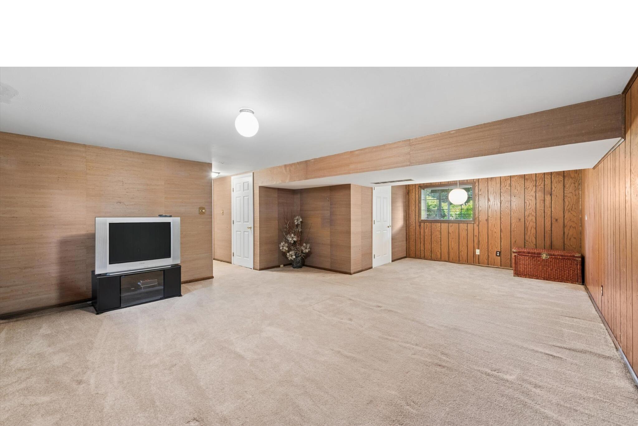3992 Willowood Court, Crown Point, IN 46307; Image #13