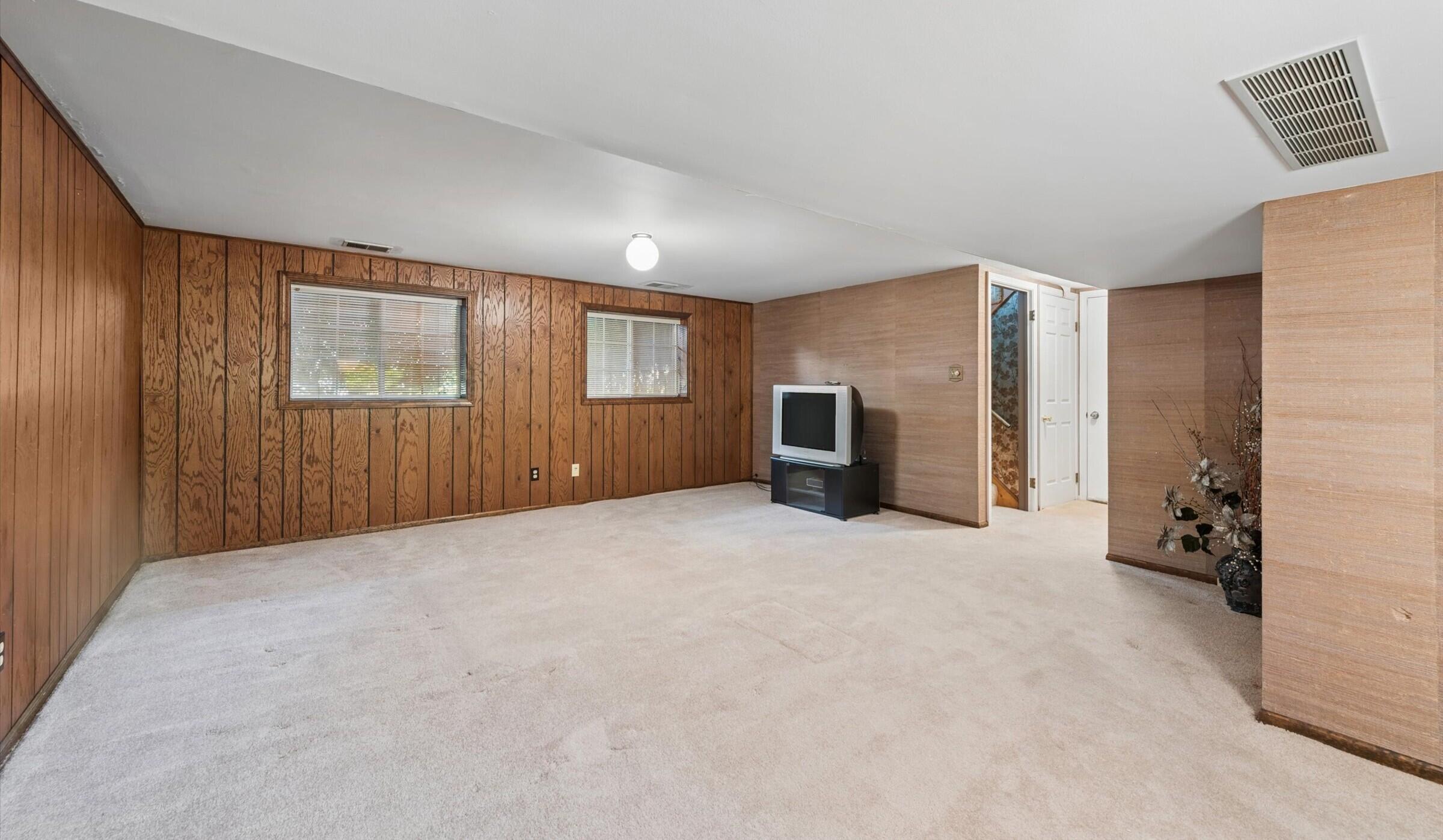 3992 Willowood Court, Crown Point, IN 46307; Image #14