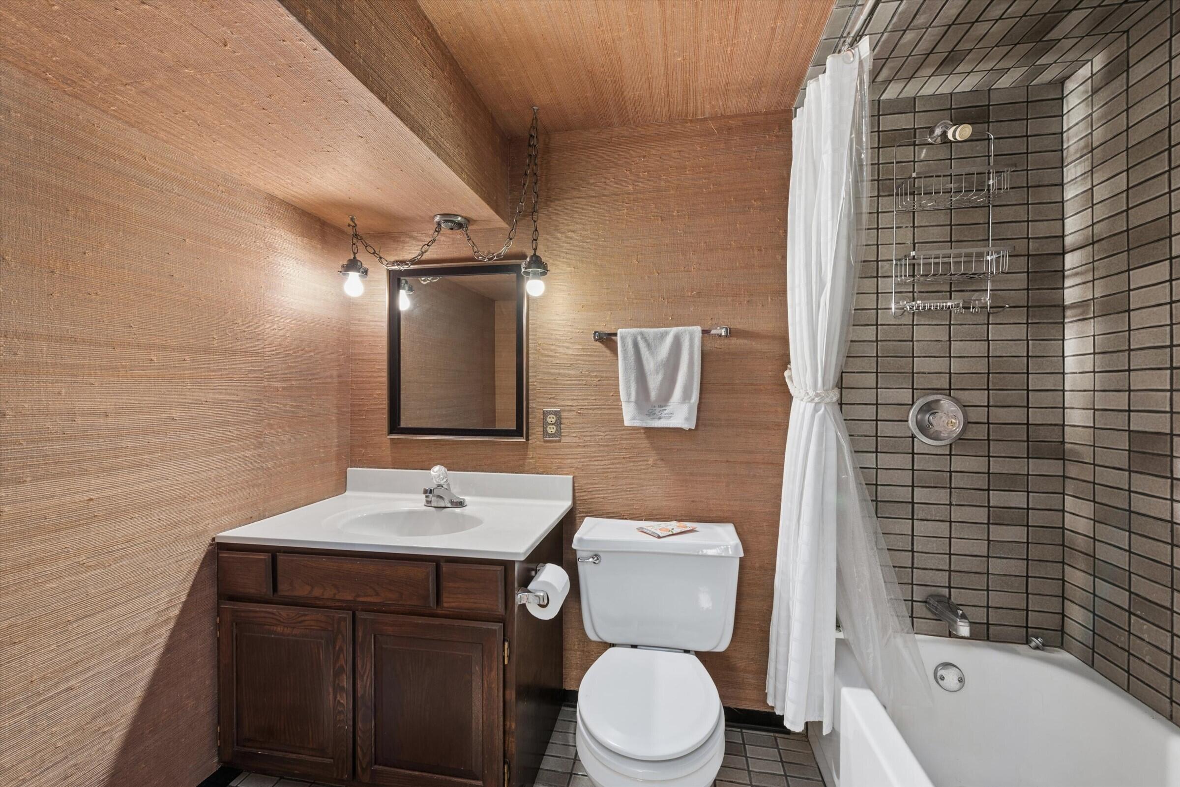3992 Willowood Court, Crown Point, IN 46307; Image #15