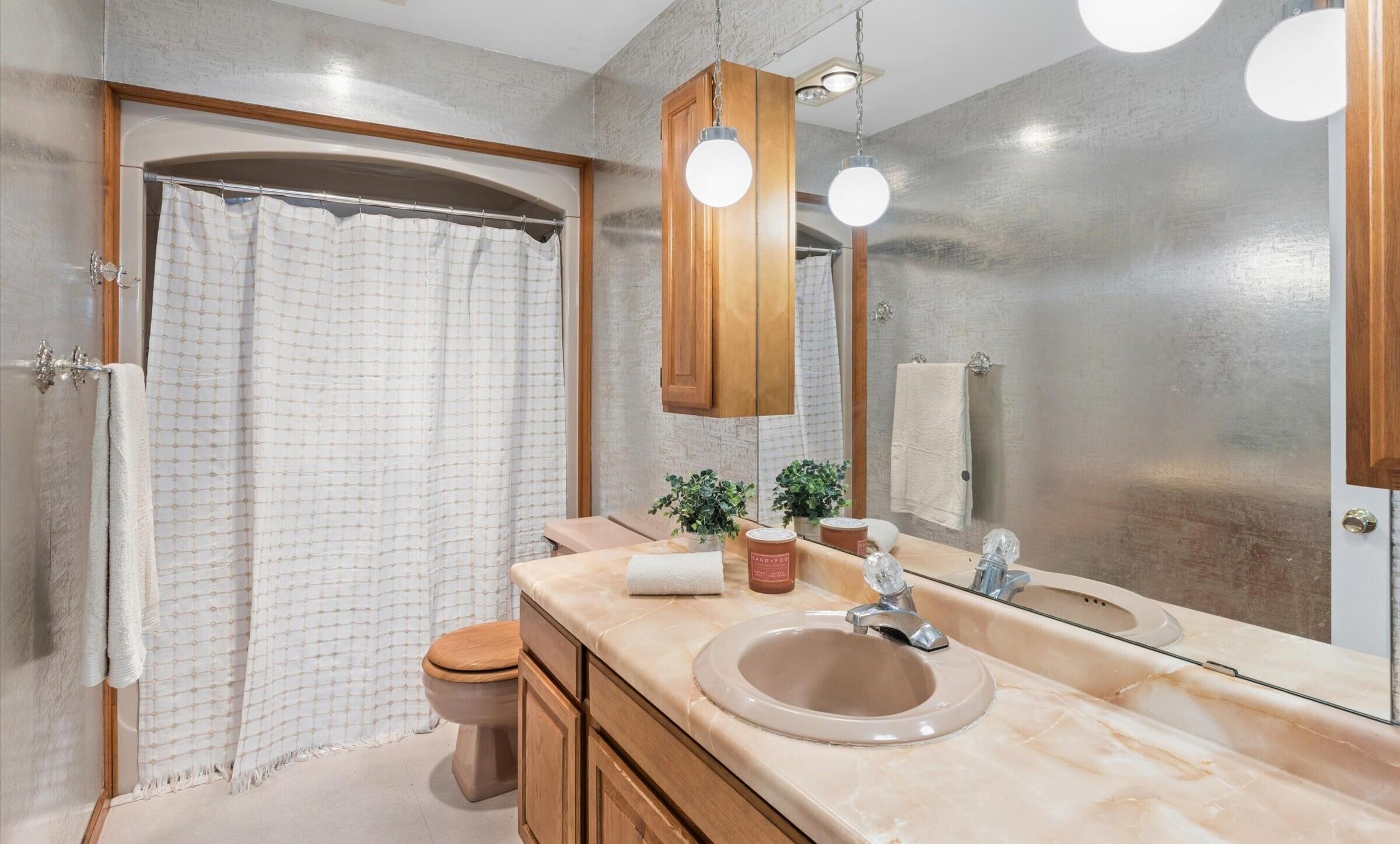 3992 Willowood Court, Crown Point, IN 46307; Image #9