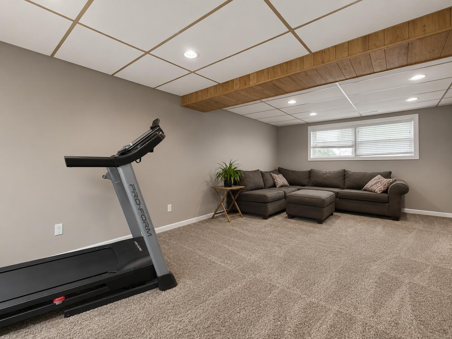 3810 Kingsway Drive, Crown Point, IN 46307; Image #12