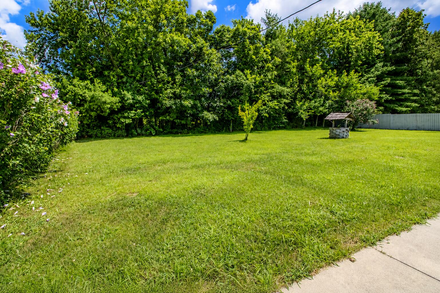 1202 W Pacific Avenue, Knox, IN 46534; Image #25