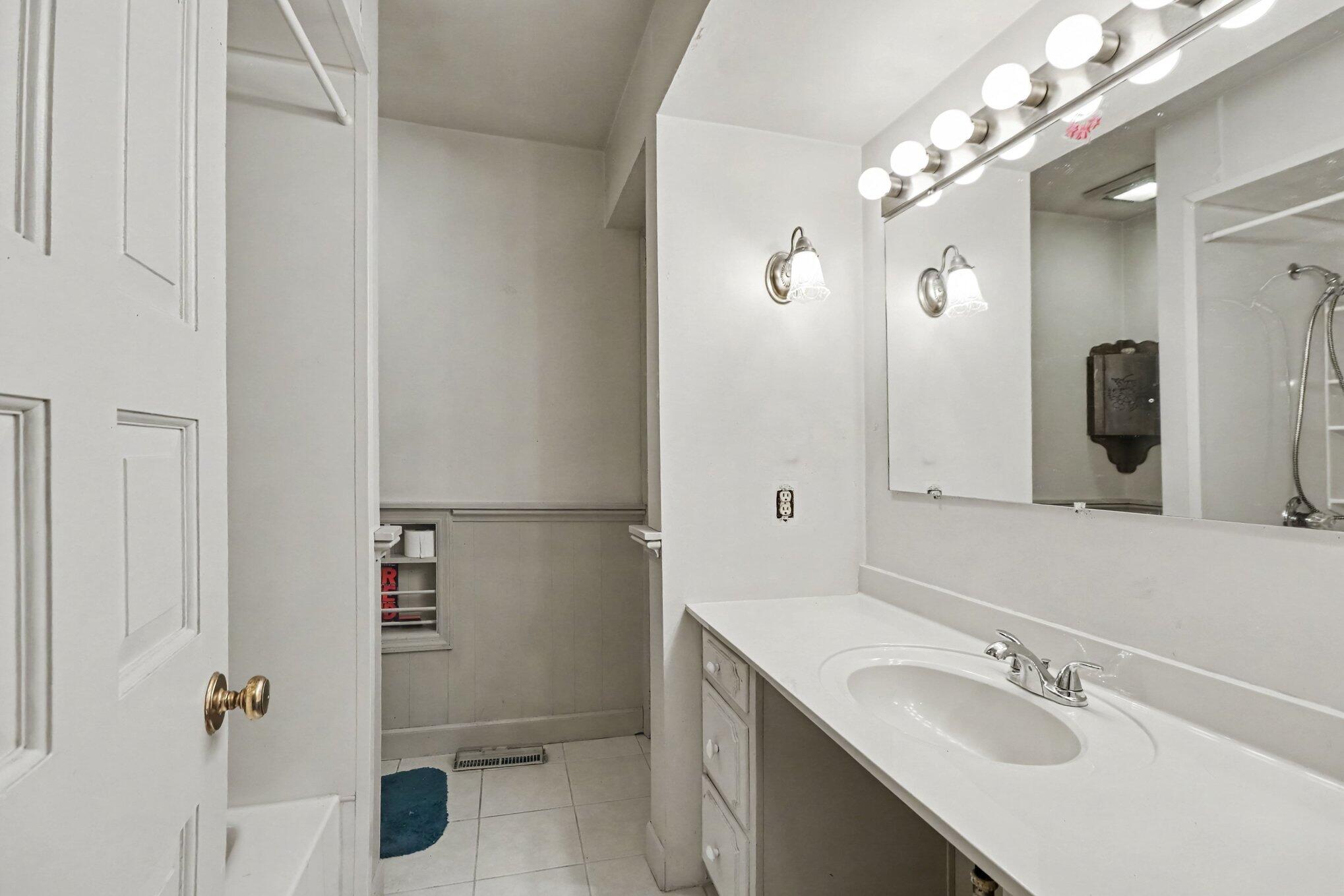 11 Sager Road, Valparaiso, IN 46383; Image #9