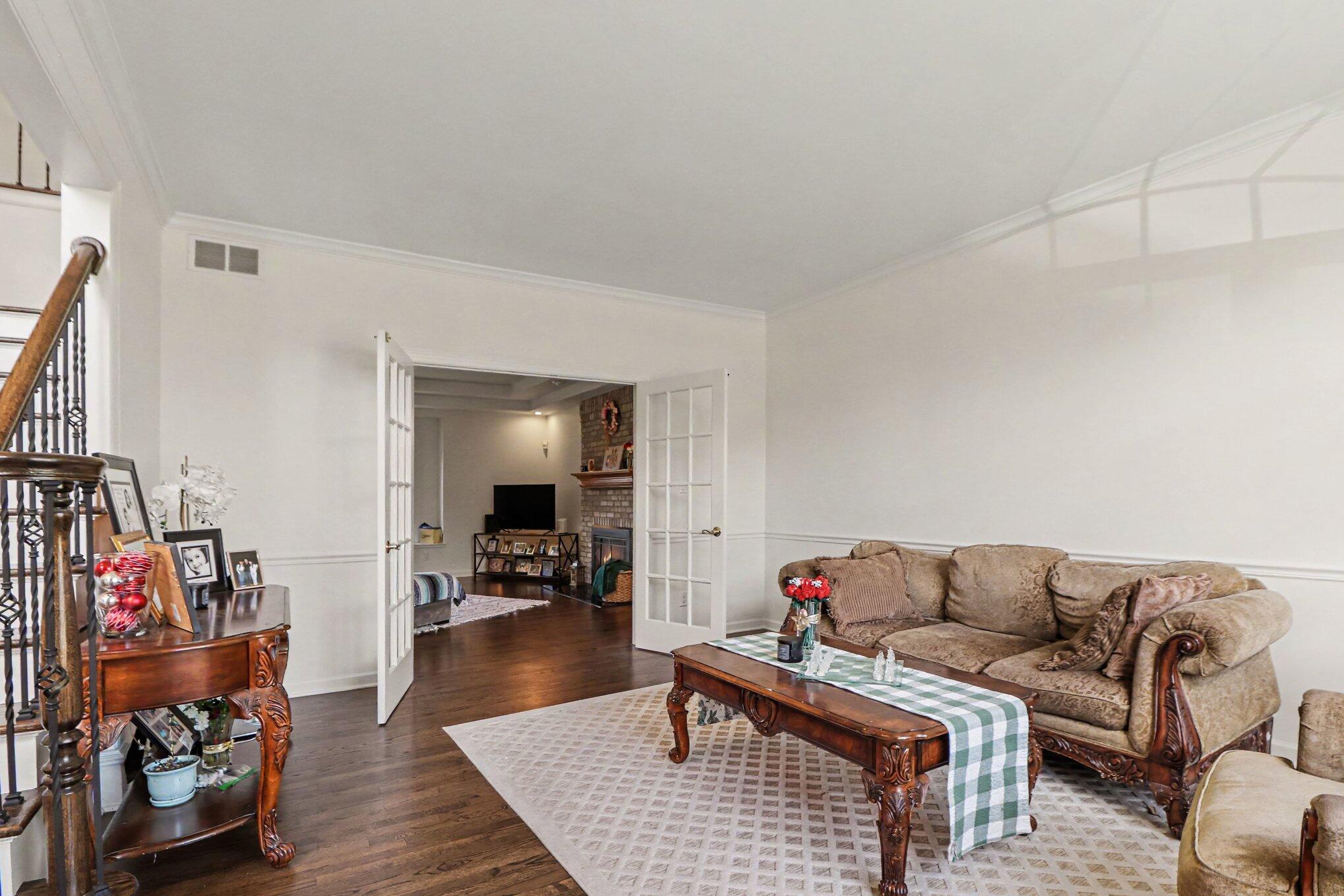 1931 Cherrywood Court, Munster, IN 46321; Image #10