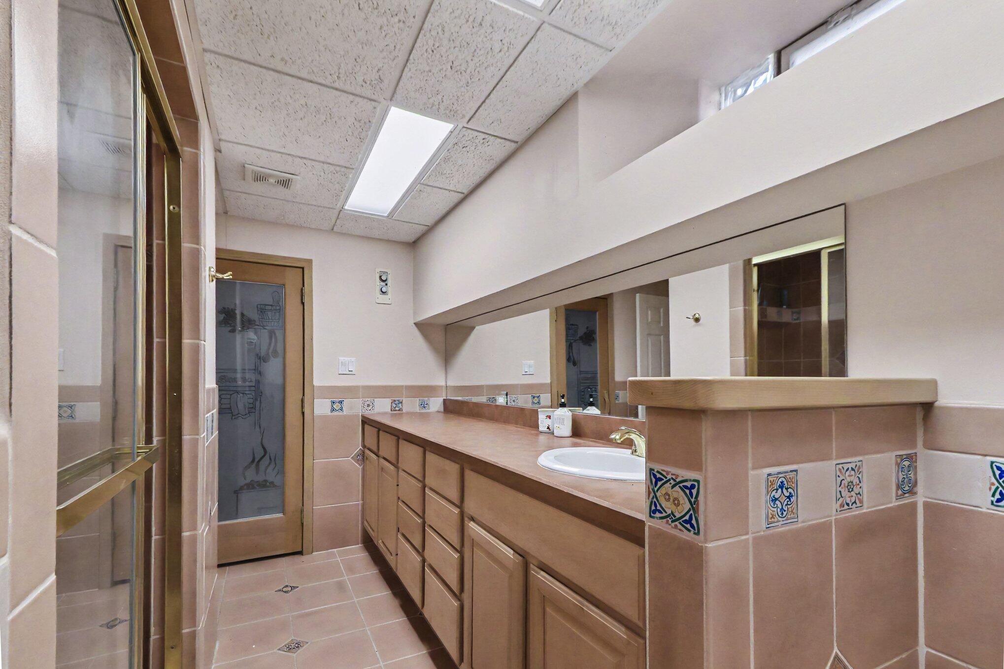 1931 Cherrywood Court, Munster, IN 46321; Image #28