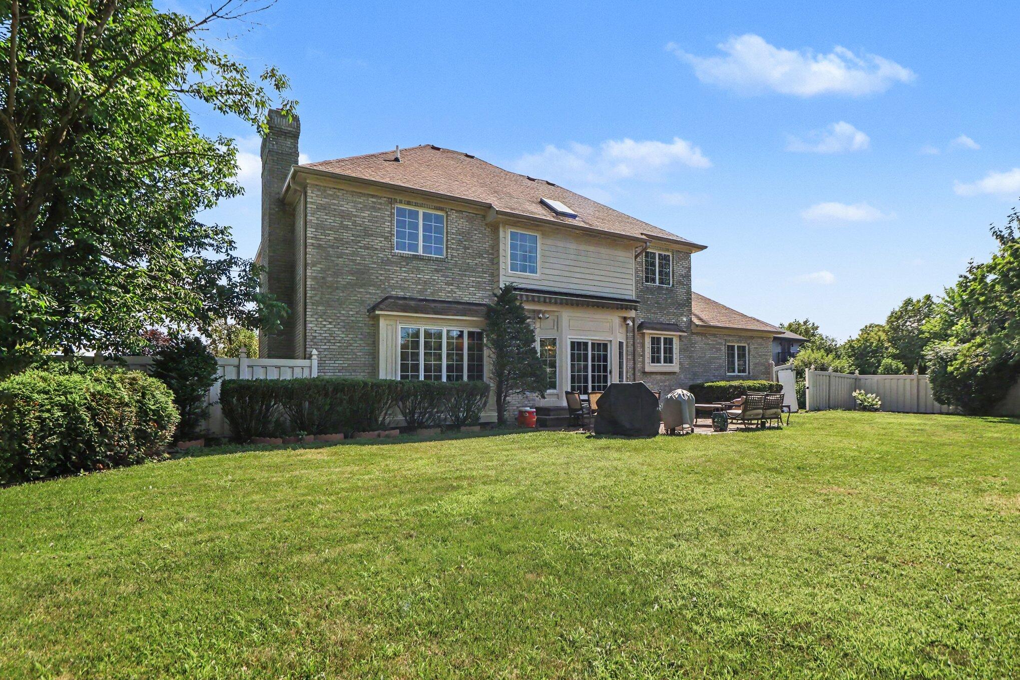 1931 Cherrywood Court, Munster, IN 46321; Image #31