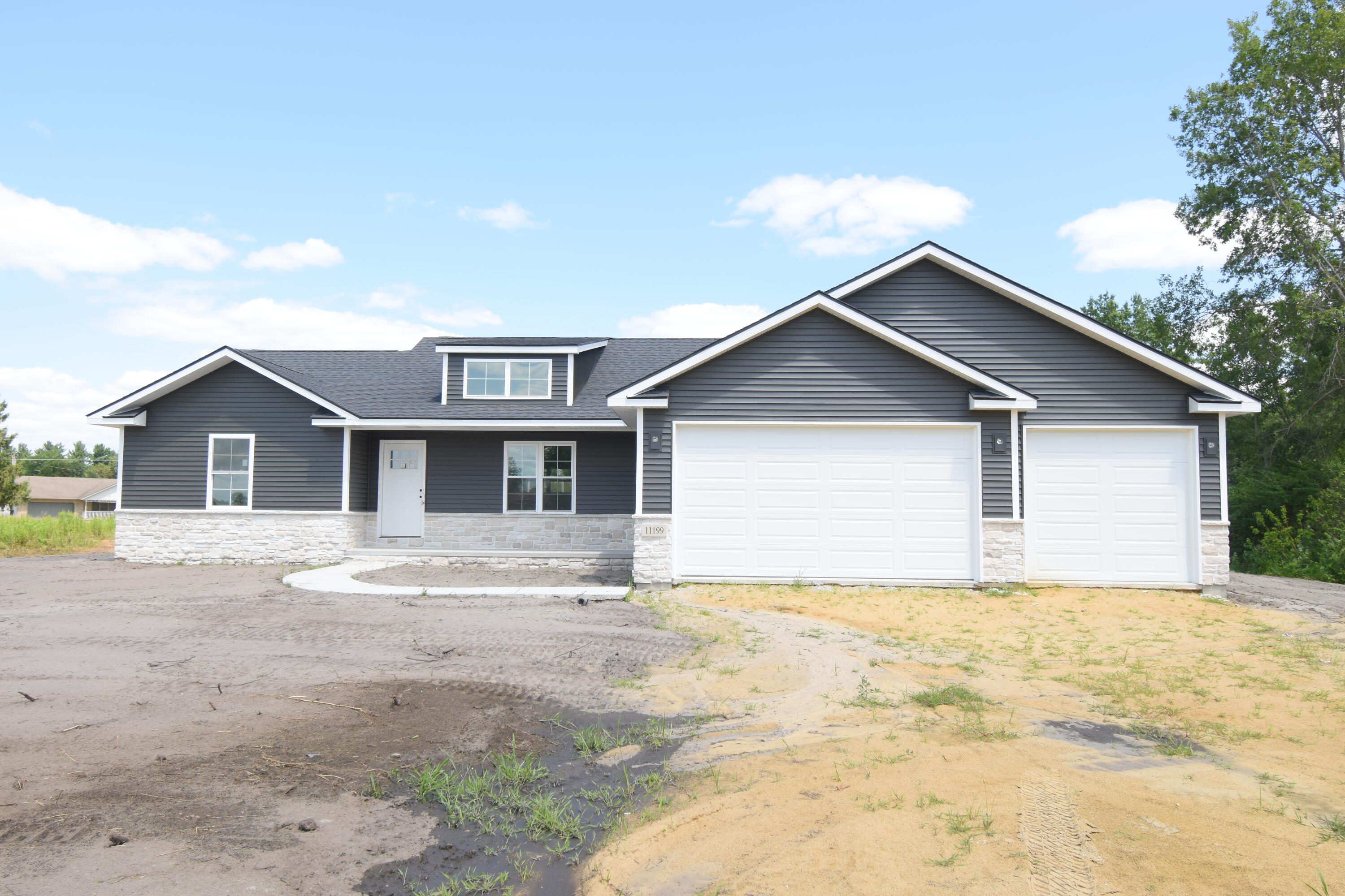 11999 Lilac Street, DeMotte, IN 46310; Image #2