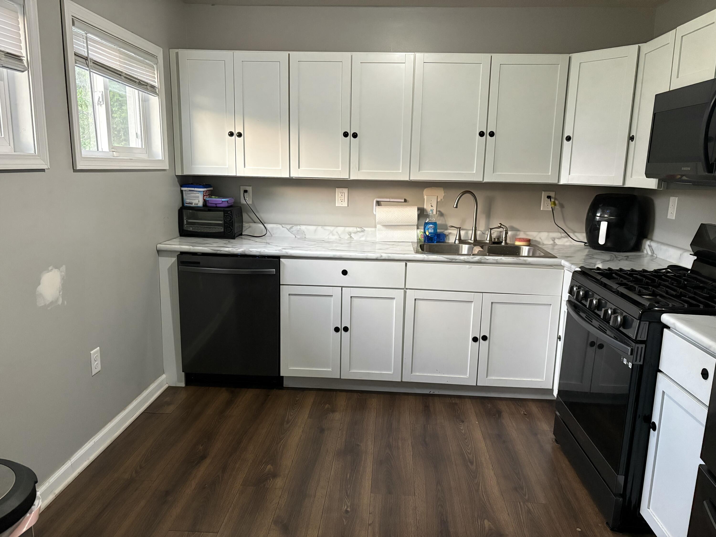 2516 Central Drive, Gary, IN 46407; Image #2