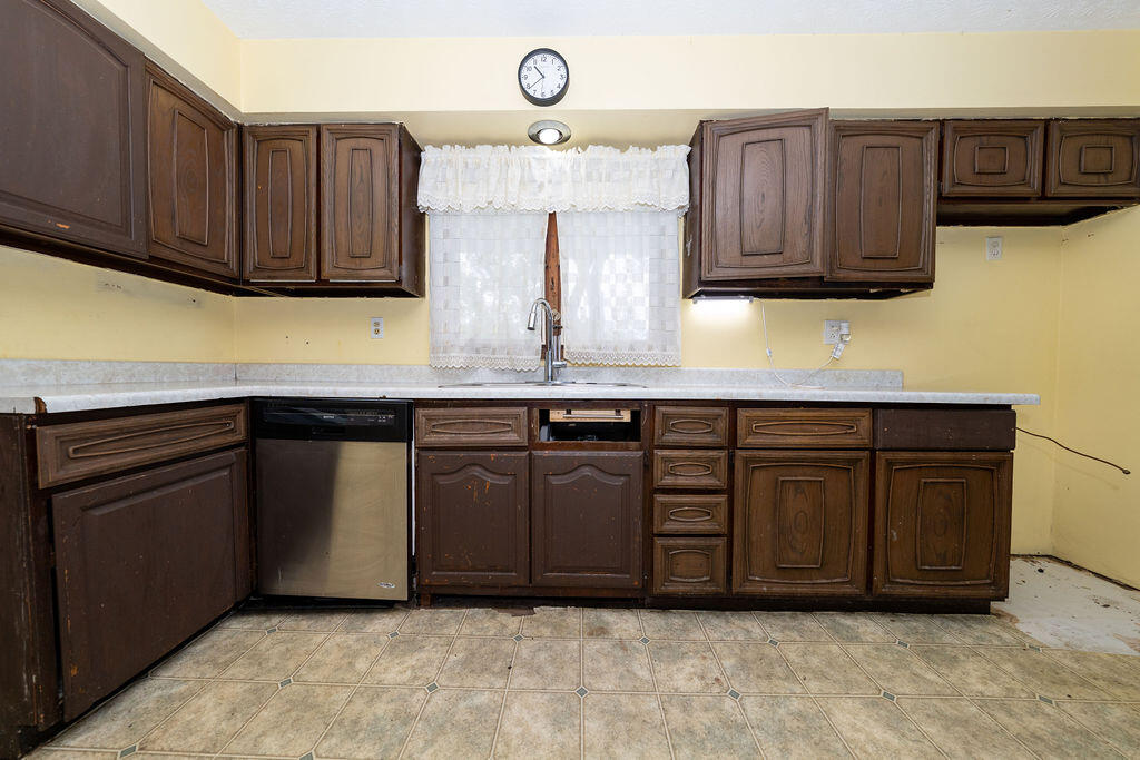 6697 W Calloway Street, Michigan City, IN 46360; Image #15
