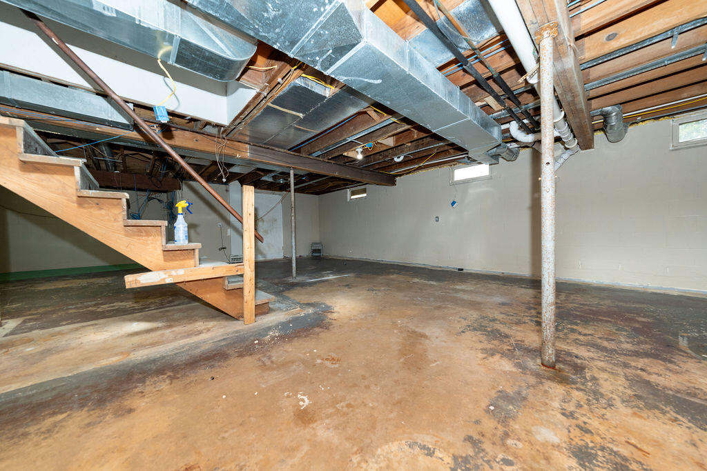 6697 W Calloway Street, Michigan City, IN 46360; Image #25